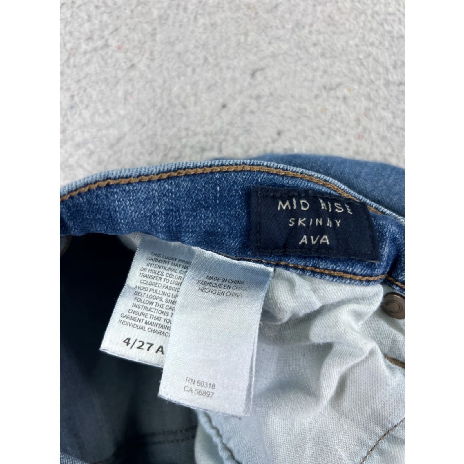 Vintage Lucky Pants Ava Jeans 4 Blue Denim Ankle Mid Rise Crop 24x25 Cotton Blend 5-Pocket Womens Regular Size 27" / US 4 / IT 40 - 7 Thumbnail
