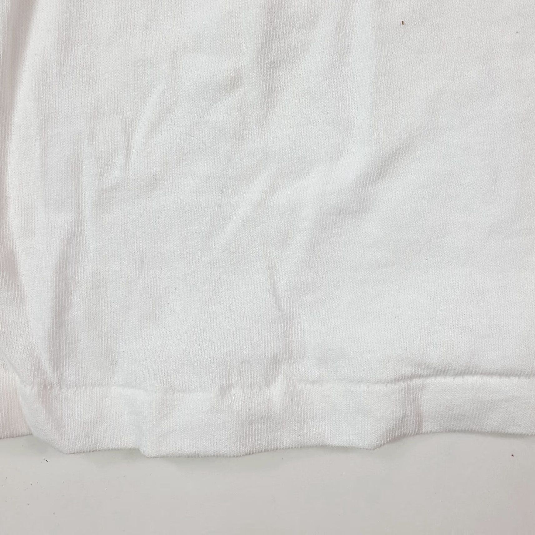 Delta VINTAGE Delta USA Golf Men’s Medium Flag Logo Retro Short Sleeve White Graphic T Shirt Size US M / EU 48-50 / 2 - 6 Thumbnail
