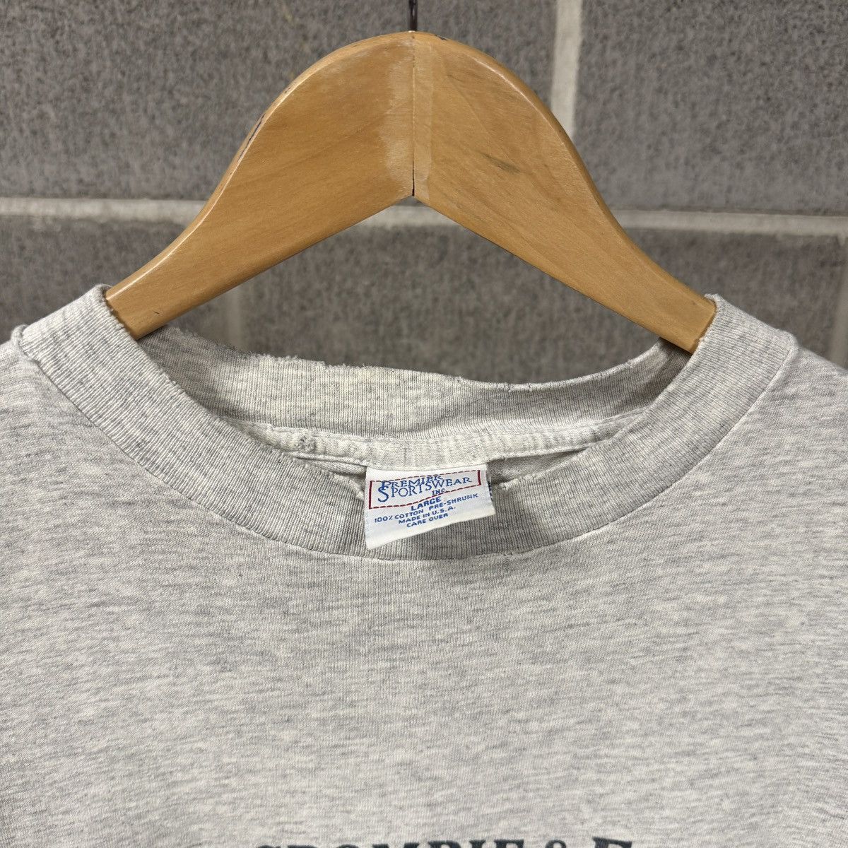 Abercrombie & Fitch 90s Thrashed Faded Distressed Abercrombie & Fitch Logo Shirt Size US L / EU 52-54 / 3 - 3 Thumbnail