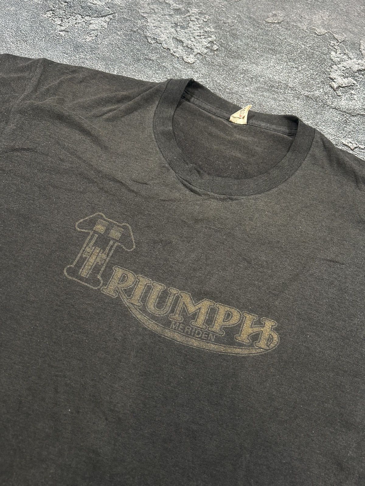 Vintage Vintage 90s Triumph Motorcycles Screen Stars black tee sz XL Size US XL / EU 56 / 4 - 2 Thumbnail