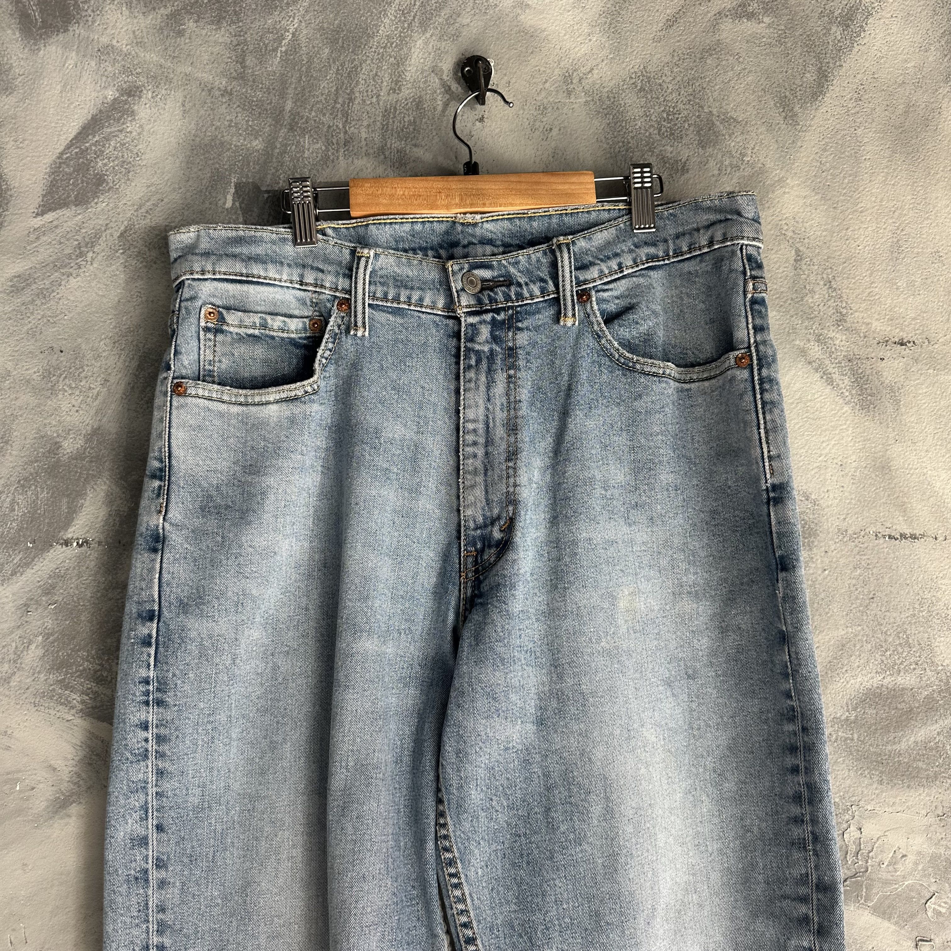 Levi's Vintage Levis 550 Jeans Mens 34x29 Blue Relaxed Fit Tapered Size US 34 / EU 50 - 2 Thumbnail