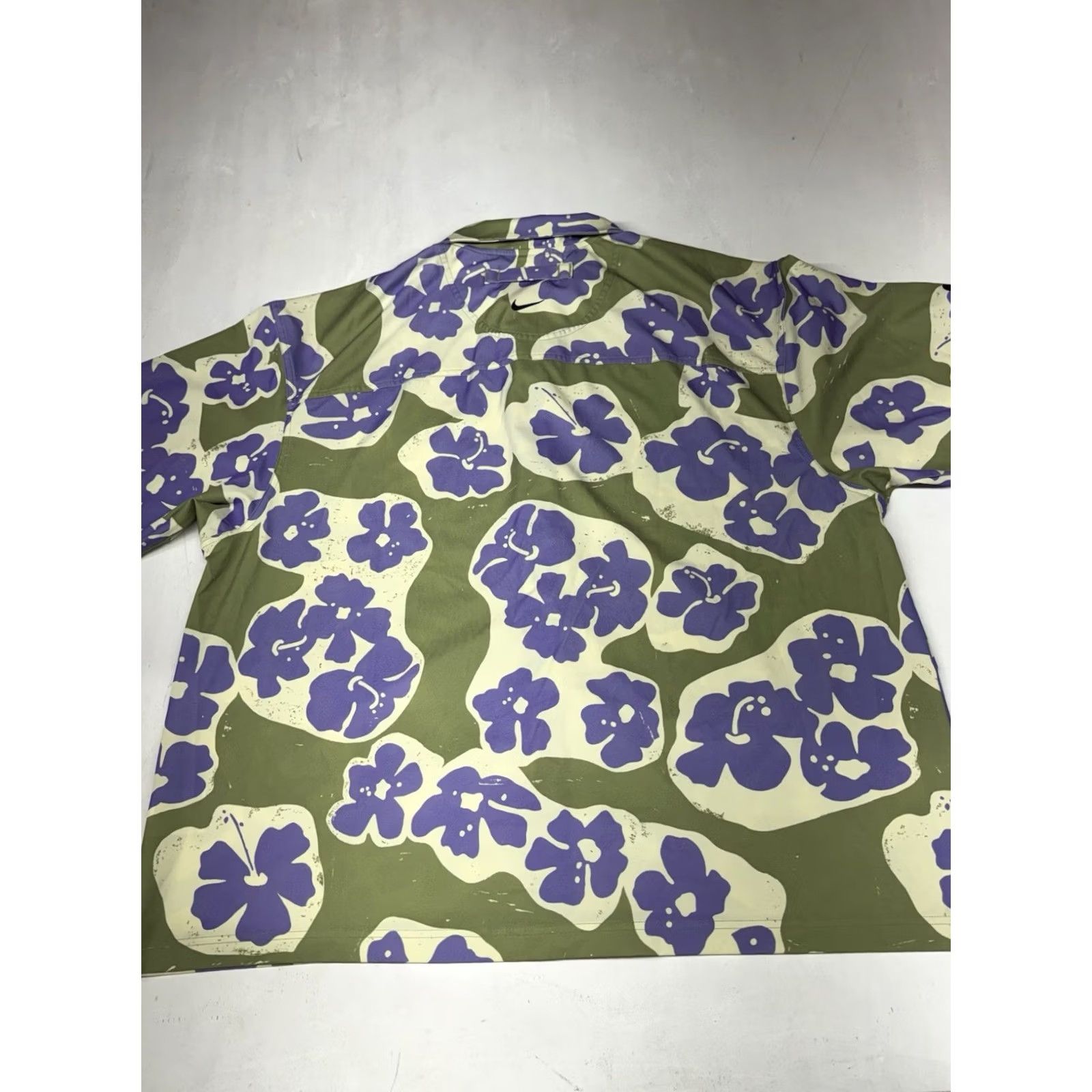 Nike Nike Tennis Pickleball Floral Hawaiian Button-Up Shirt Men Large Color Green Short Sleeve Tie-Dye? Size US L / EU 52-54 / 3 - 6 Thumbnail
