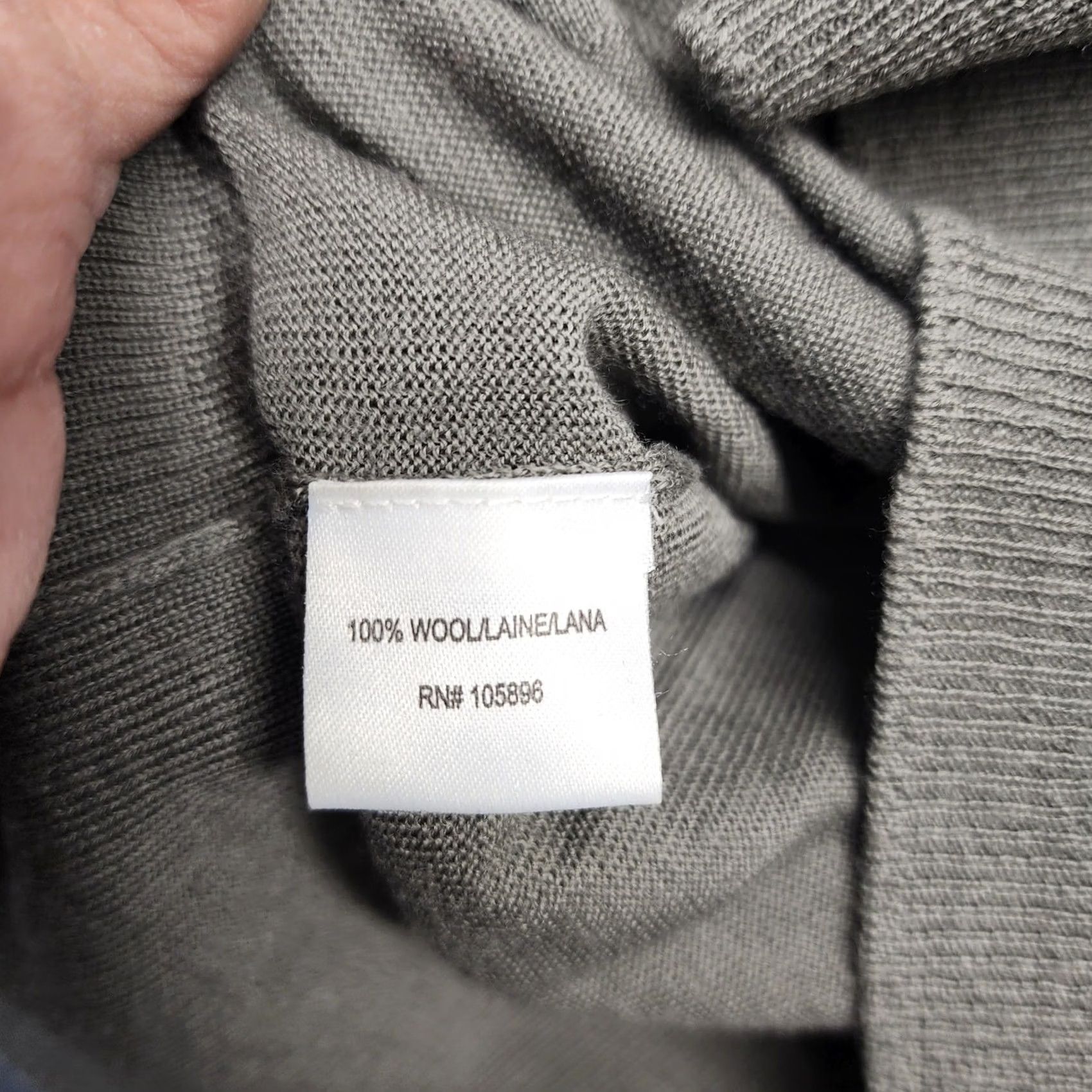 Vintage Keywords: Includes "Worth New York," "Womens," "P 100% Wool," "Lightweight Sweater," "Grey," "Tunic" - direct and specific Size S / US 4 / IT 40 - 6 Thumbnail