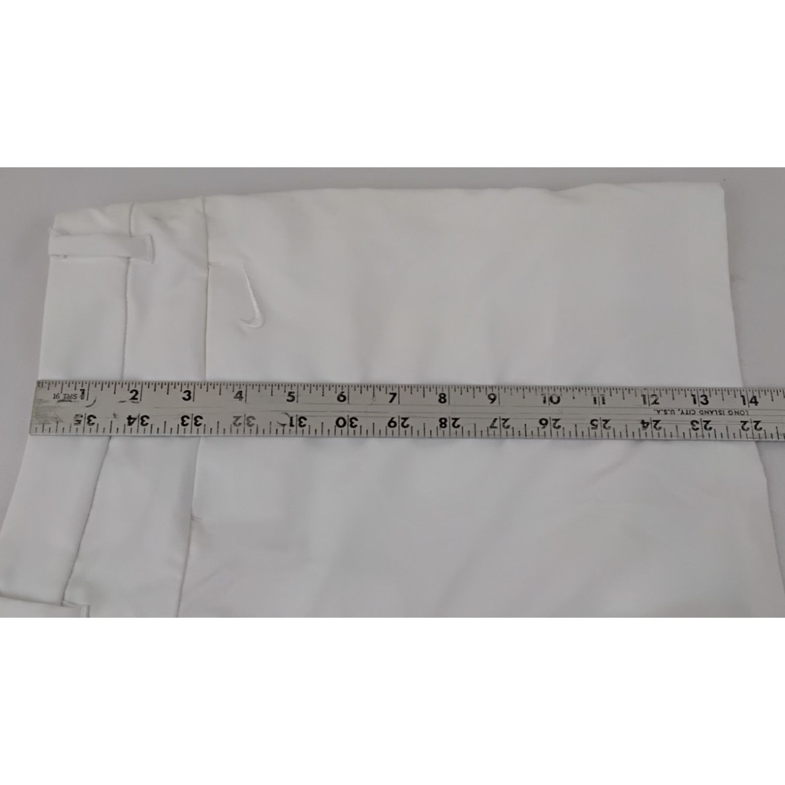 Nike Nike Golf Shorts Women's 8 White Performance Sportswear NWT Size 30" / US 8 / IT 44 - 16 Thumbnail