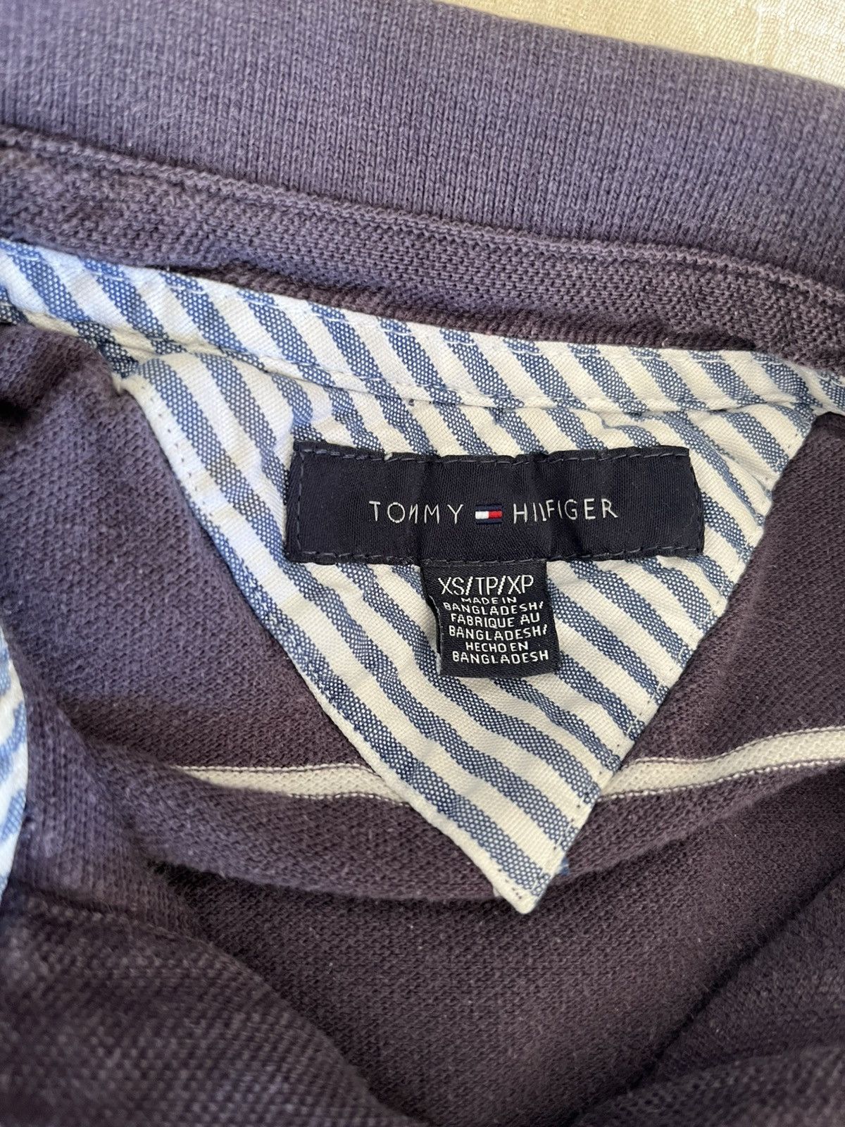 Tommy Hilfiger Authentic Tommy Hilfiger Mens Polo Shirt Solid Classic Fit Size US S / EU 44-46 / 1 - 2 Thumbnail