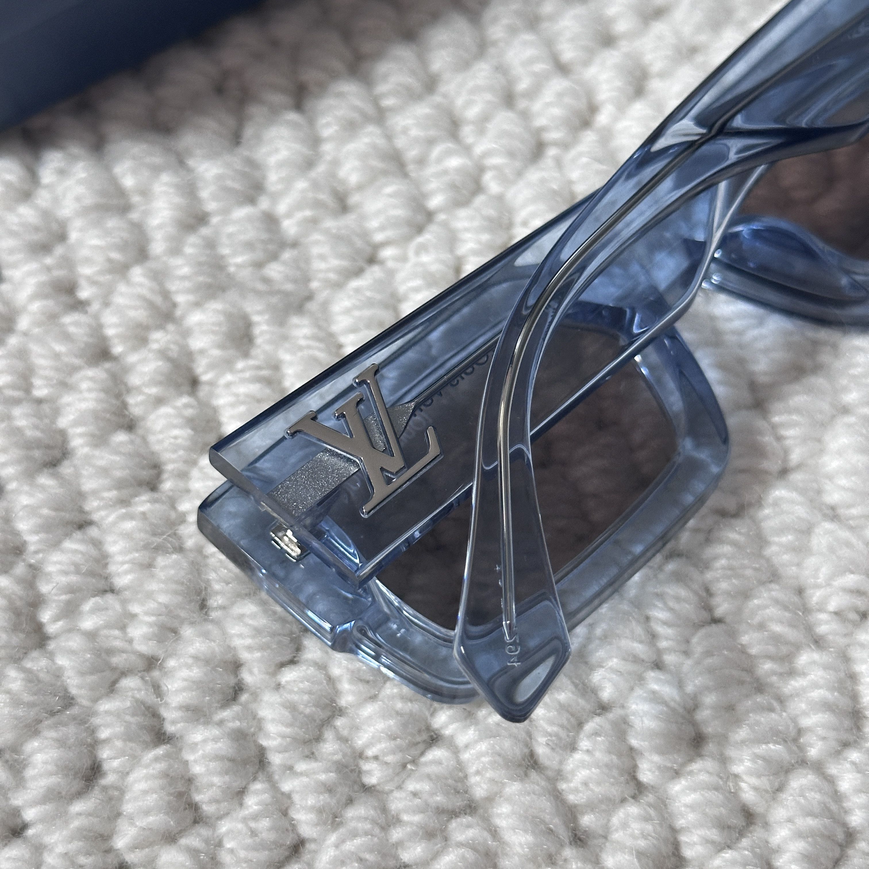 Louis Vuitton LV Clash Low Square Sunglasses Size ONE SIZE - 7 Thumbnail