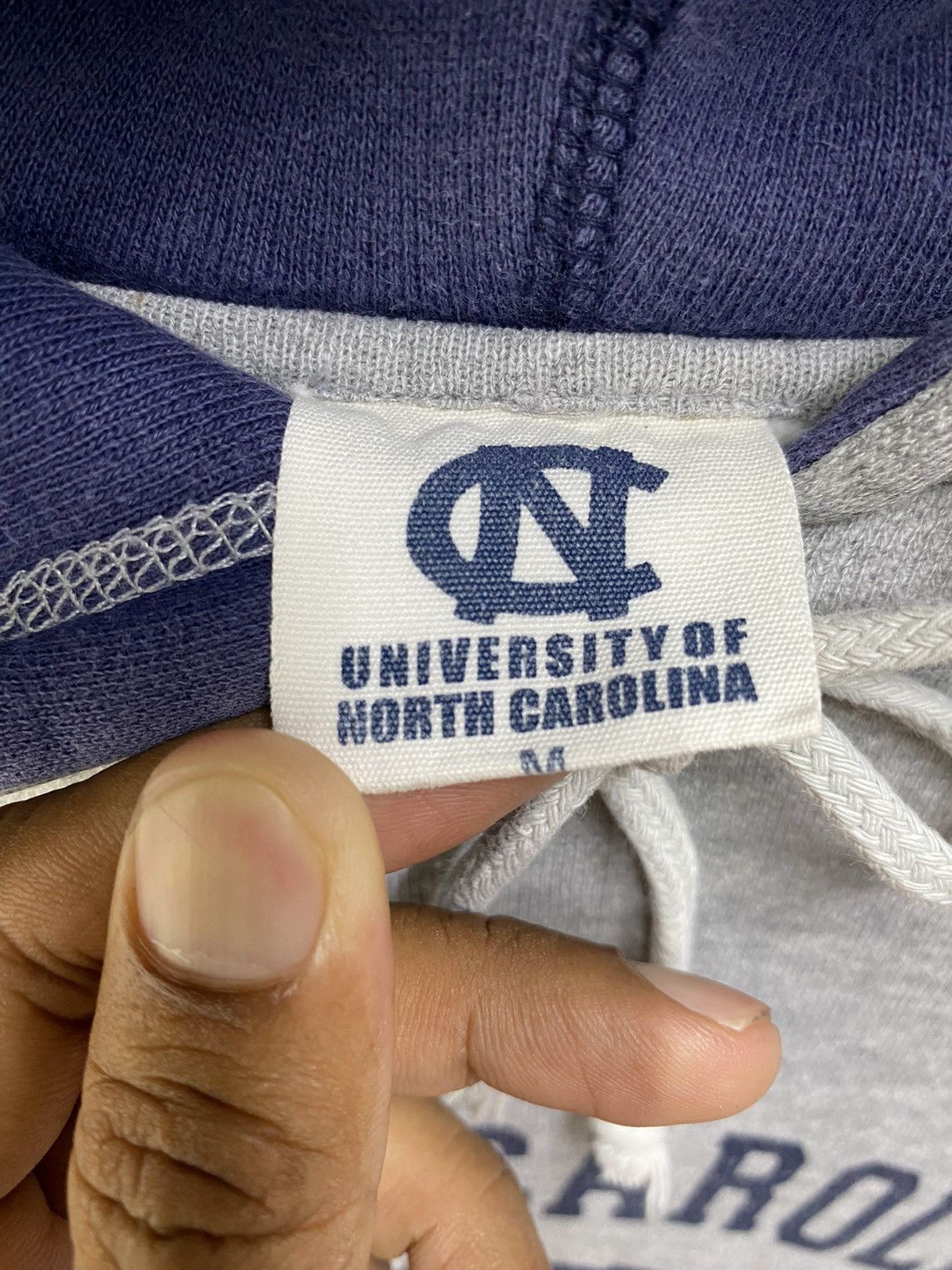 Other Vintage North Carolina University Hoodie Spellout Size M Size US M / EU 48-50 / 2 - 6 Thumbnail