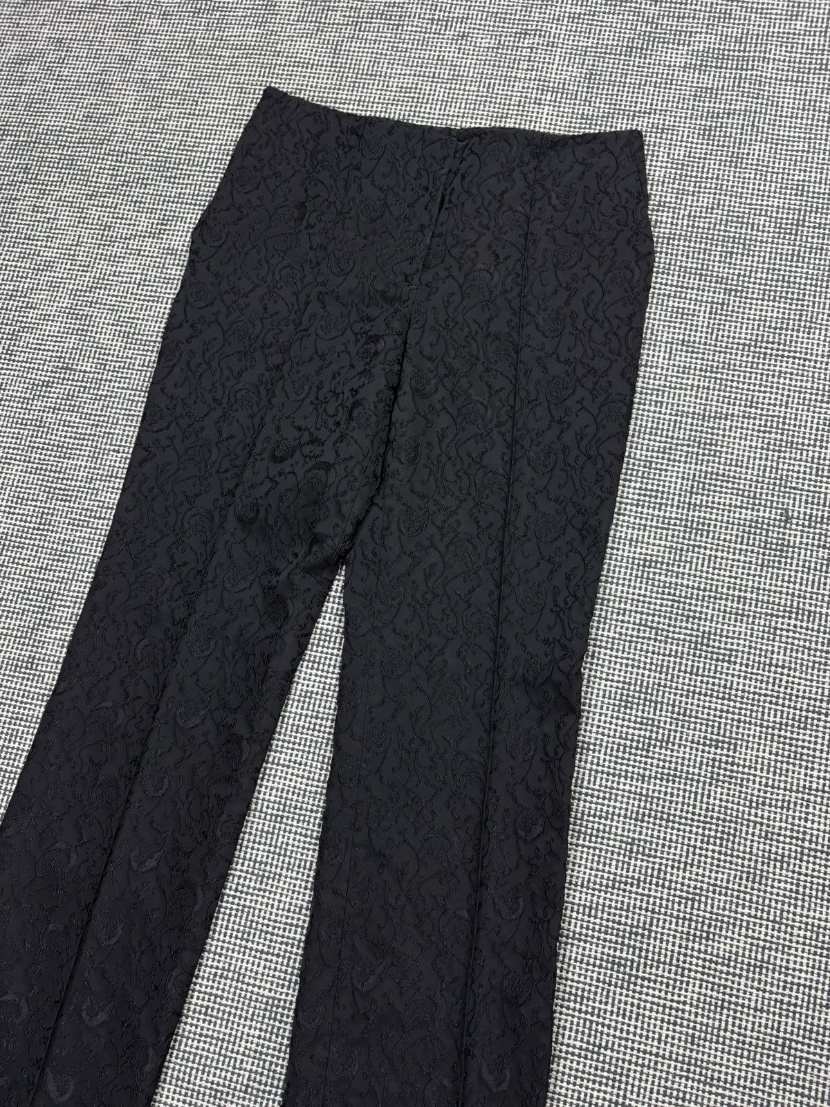 Gianfranco Ferre GF Gianfranco Ferre flower embroidery pattern pants Size 28" / US 6 / IT 42 - 2 Thumbnail
