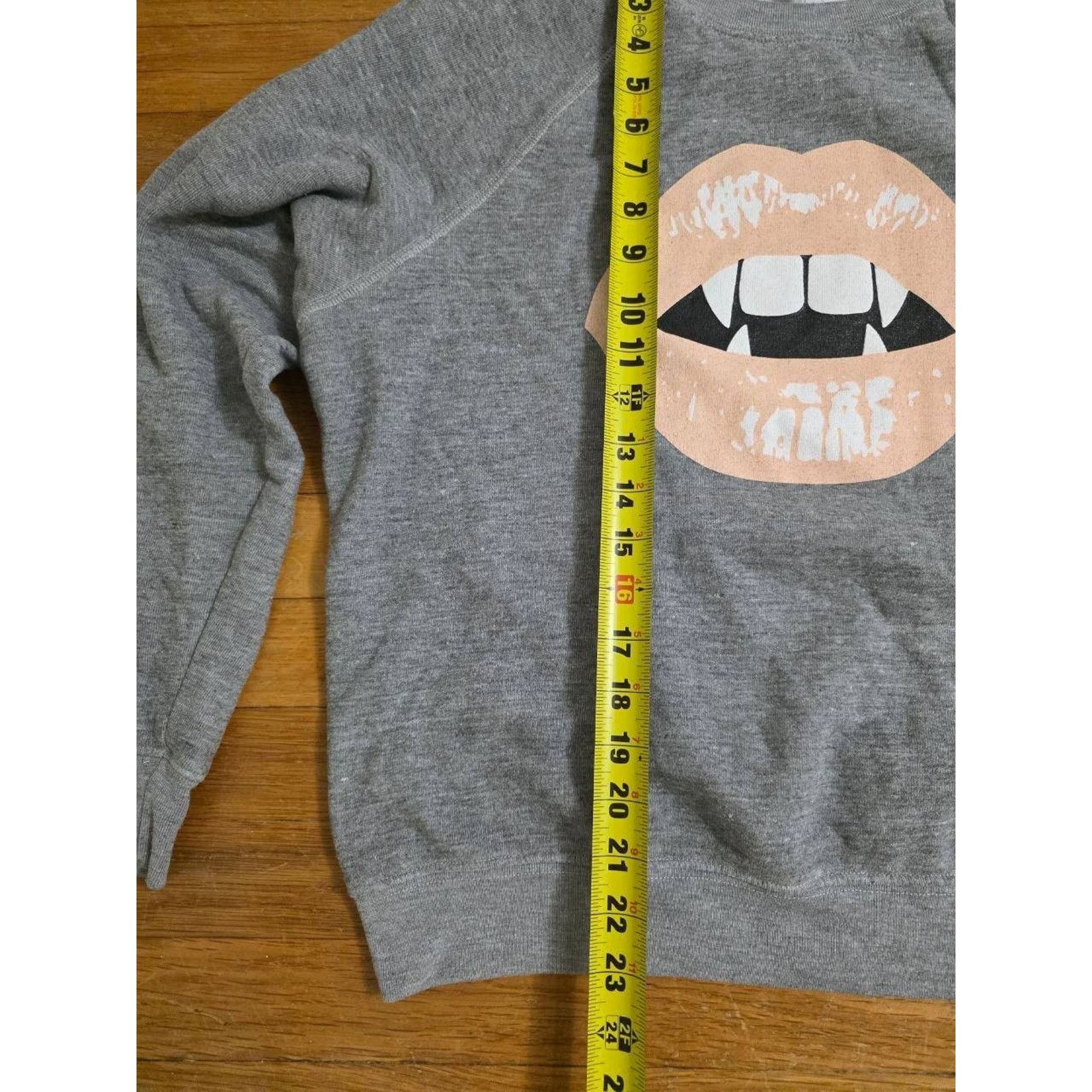 Wildfox Wildfox Vampy Helloween Sommers Sweatshirt Grey S A001132 Size S / US 4 / IT 40 - 2 Thumbnail