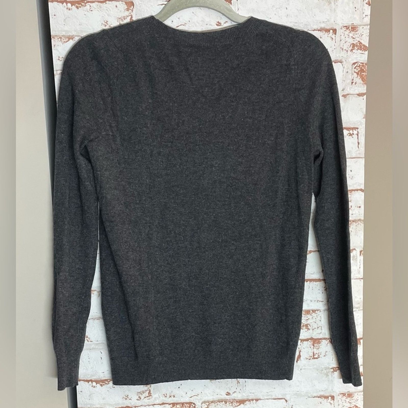 J.Crew J. Crew Cashmere Knit Sweater with Bulldog Size XS / US 0-2 / IT 36-38 - 3 Thumbnail