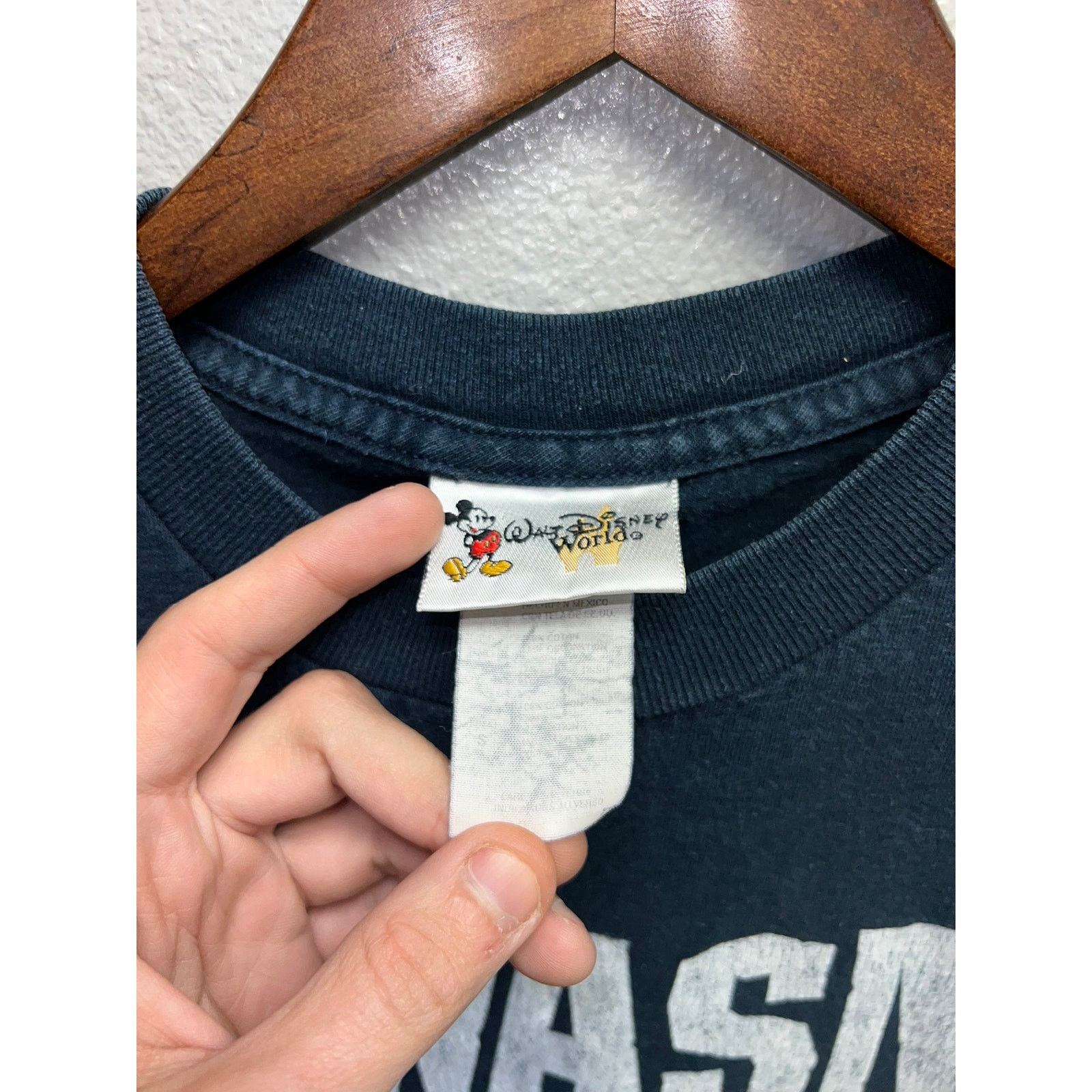 Disney Walt Disney World Shirt Lion King Pumba It Wasnt Me Blue Tee Size US S / EU 44-46 / 1 - 4 Thumbnail