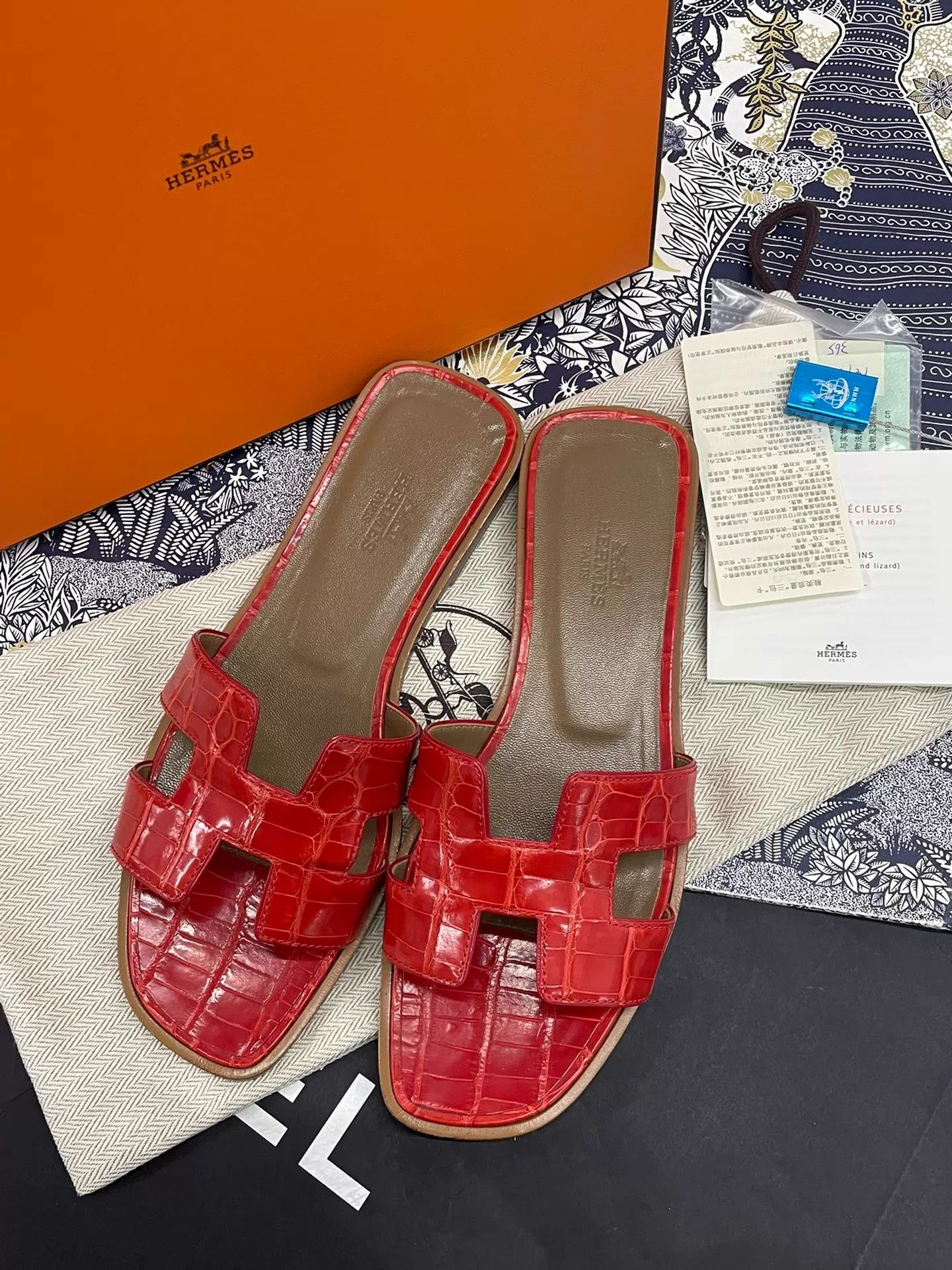 Hermes Hermes Red Crocodile H Slippers 36.5 Size US 6 / IT 36 - 1 Thumbnail
