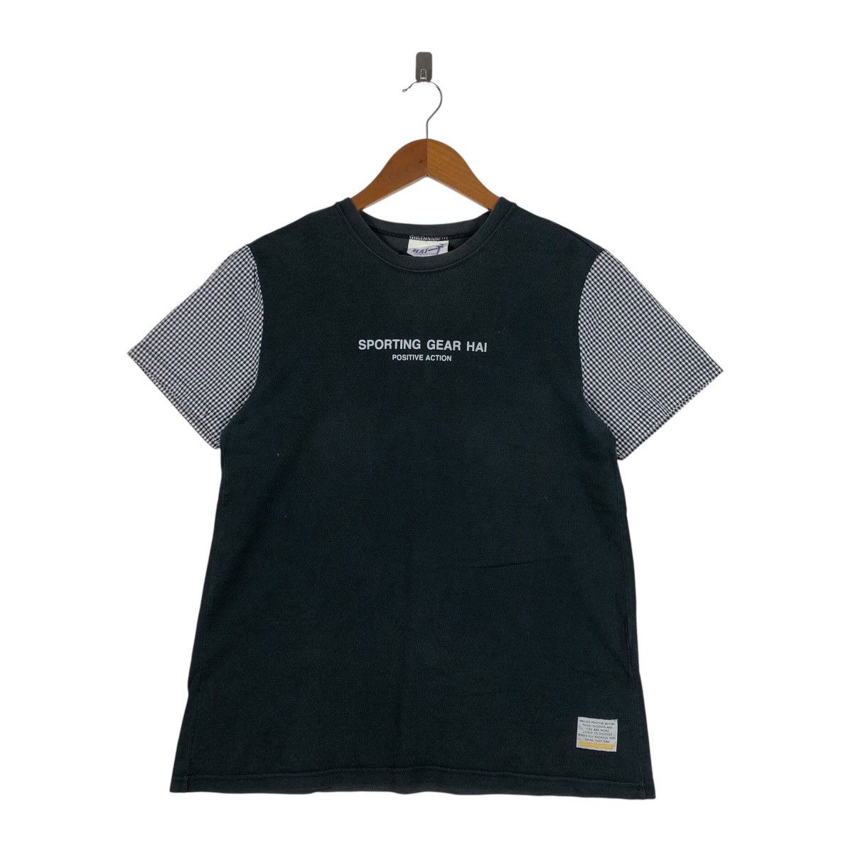 Hai Sporting Gear × Issey Miyake × Japanese Brand HAI SPORTING GEAR by Issey Miyake Nice Design T-Shirt Size US S / EU 44-46 / 1 - 1 Thumbnail