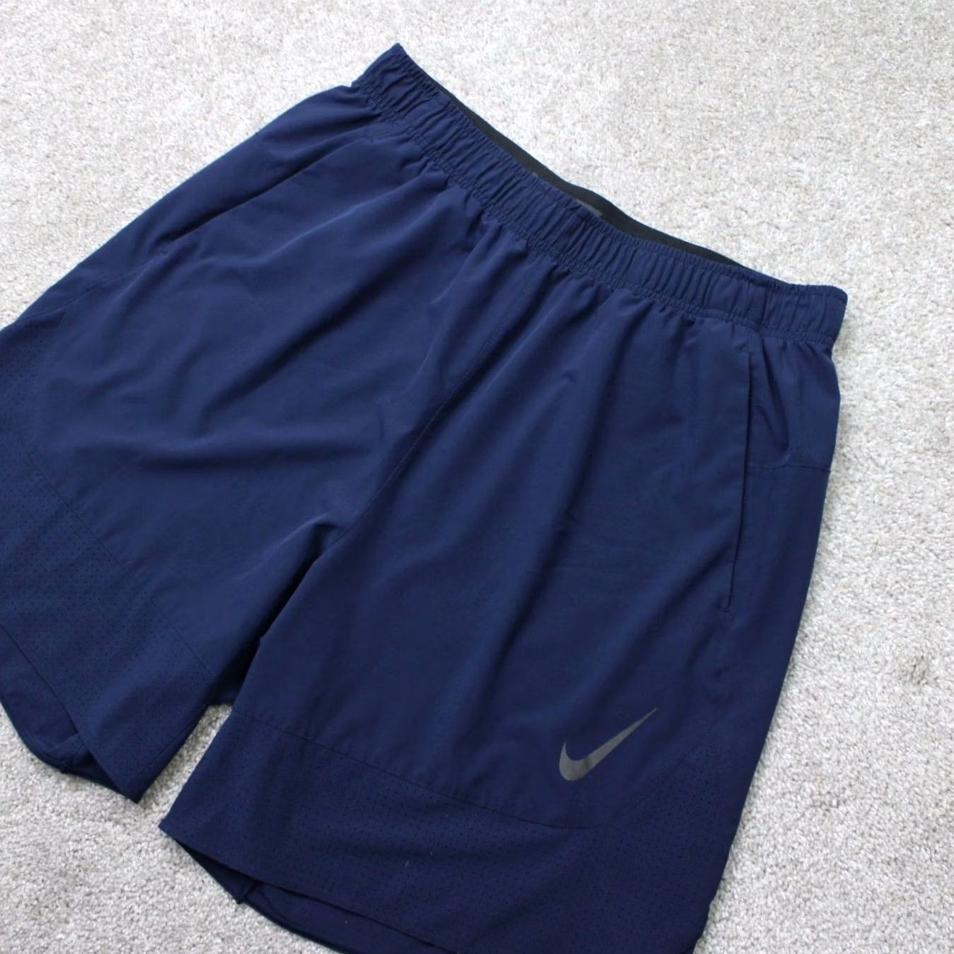 Nike Nike Mens XL Blue 9" Unlined Athletic Shorts Swoosh Workout Gym Athleisure Size US 36 / EU 52 - 2 Thumbnail