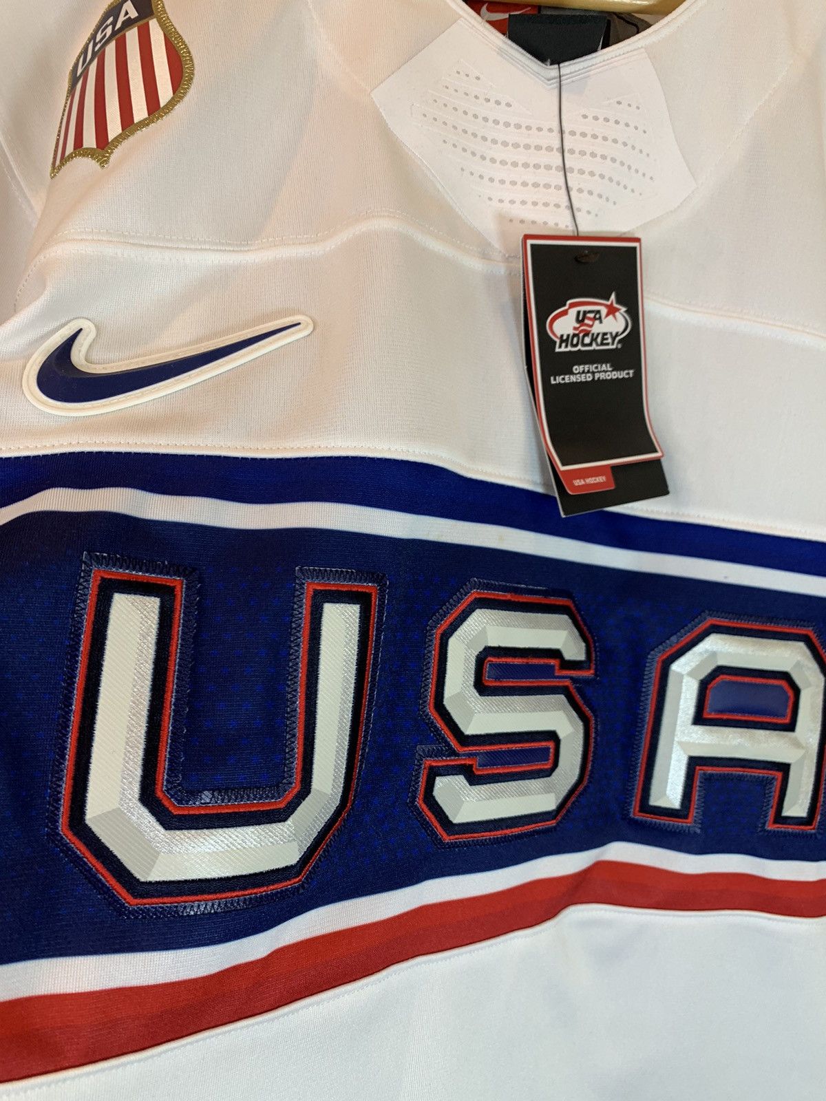 NHL × Nike *RARE* New Nike Team USA Hockey Jersey Embroidered Size US M / EU 48-50 / 2 - 4 Thumbnail