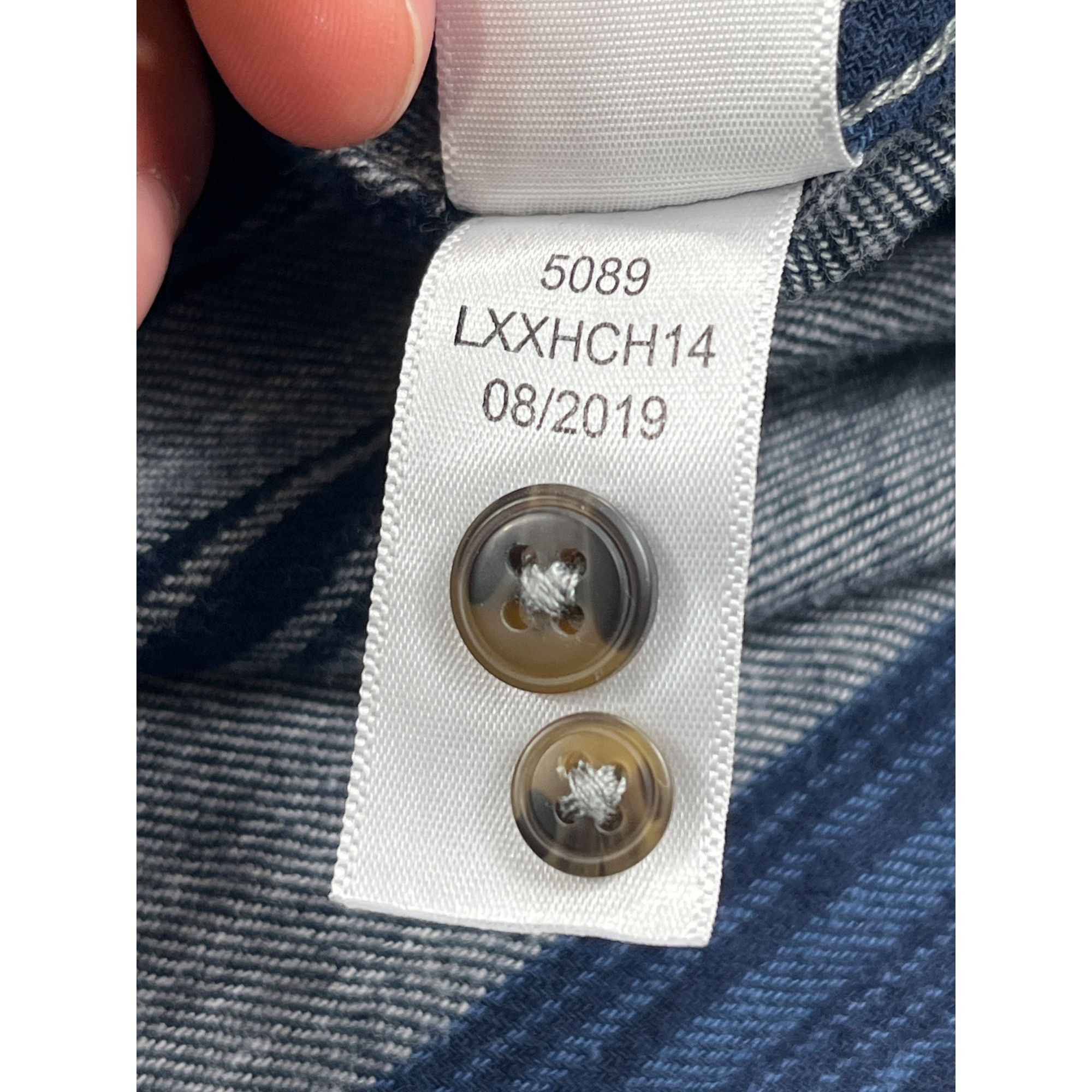 Aeropostale Aeropostale SKU 7607 Mens Blue And gray Striped Button Down Size US L / EU 52-54 / 3 - 11 Thumbnail