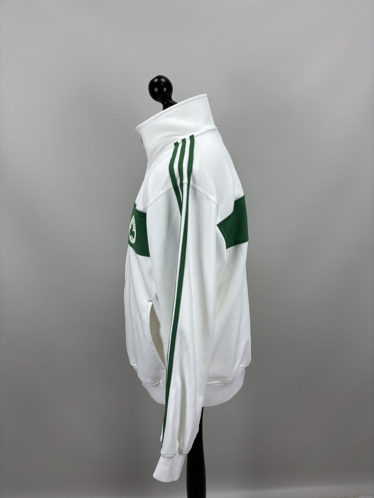 Adidas × NBA × Vintage Mens vintage jacket Adidas Boston Celtics NBA Size L Size US L / EU 52-54 / 3 - 10 Thumbnail