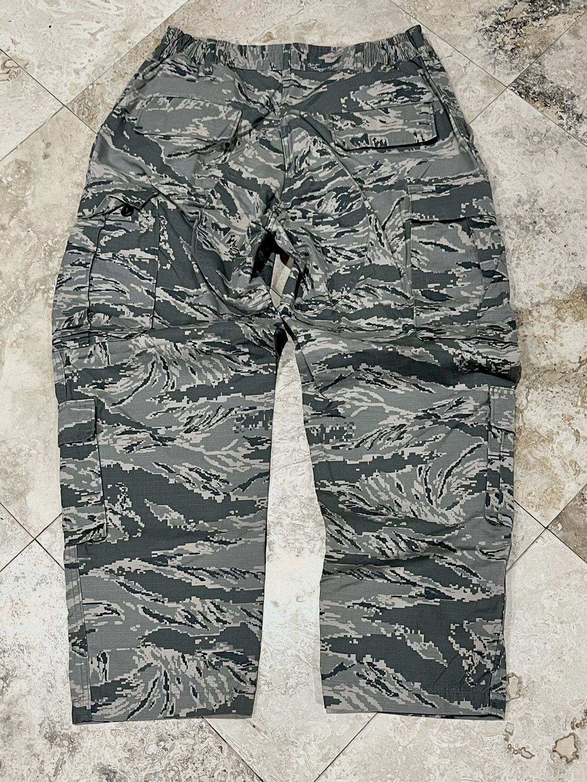 Vintage Official Military Issue Air Force Camo Cargo Pants Size US 32 / EU 48 - 2 Thumbnail