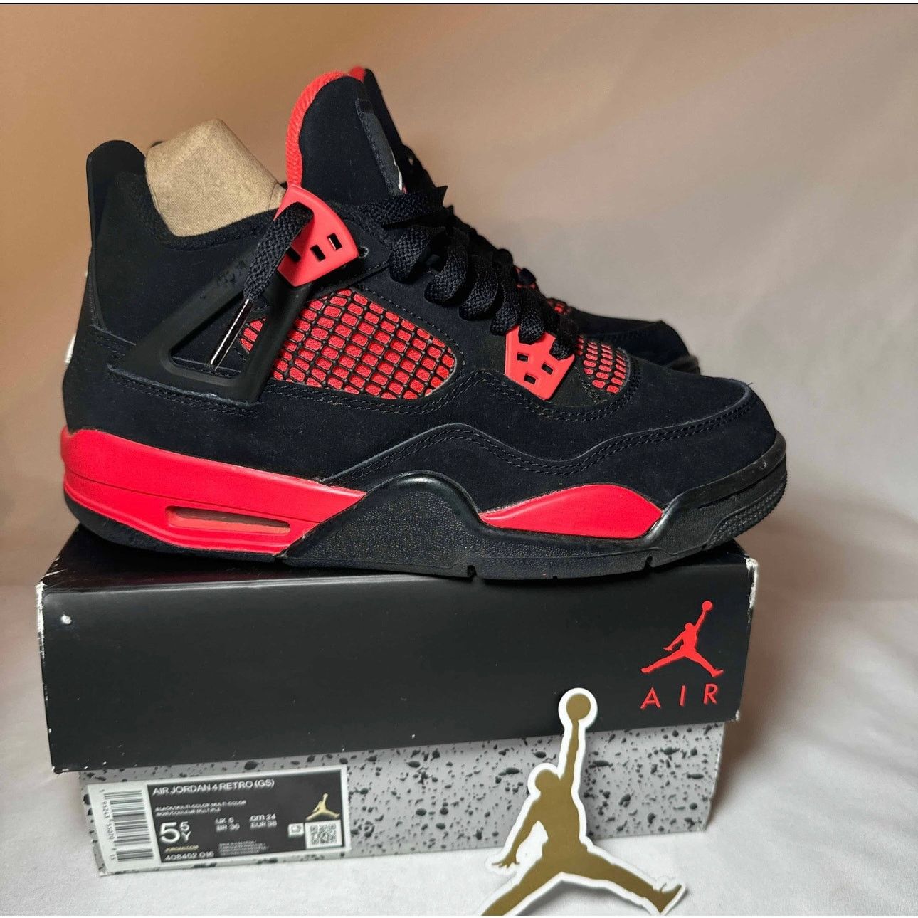 Jordan Brand × Nike Size 5.5 Nike Air Jordan 4 Retro GS Red Thunder Men's Shoes Size US 5.5 / EU 38 - 1 Thumbnail