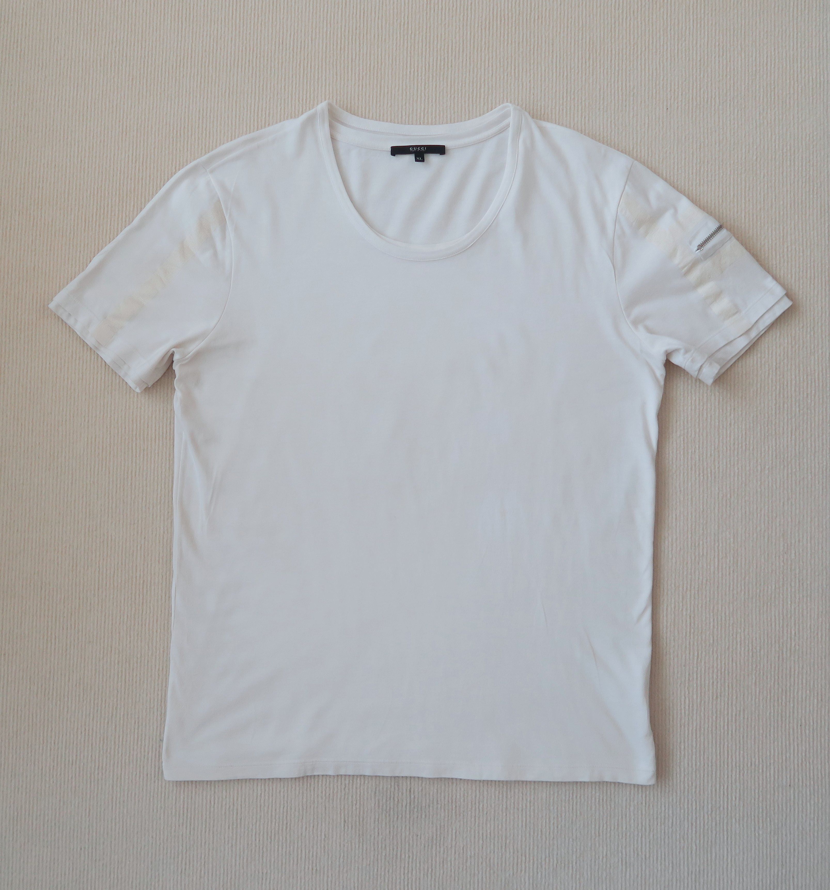 Gucci Gucci Double Layer Zipped Sleeve Pocket T-Shirt Size US XL / EU 56 / 4 - 1 Thumbnail