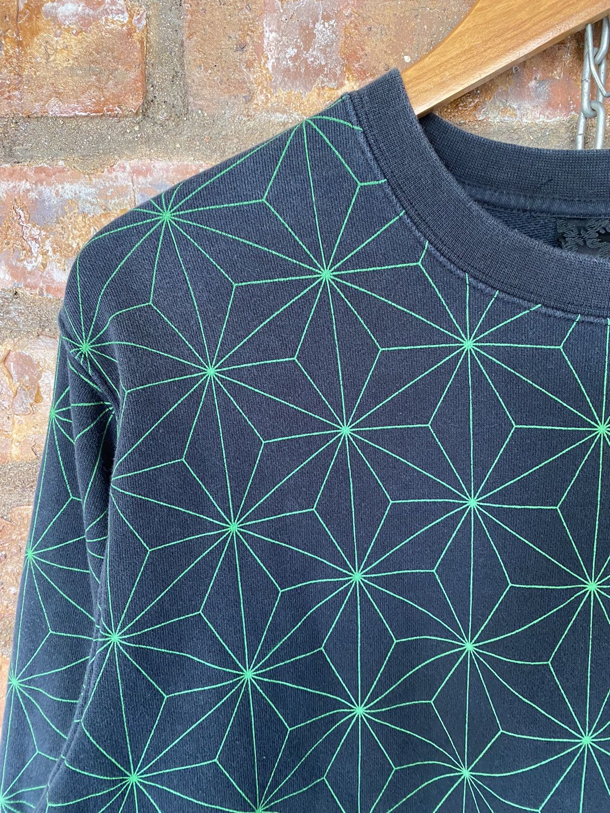 Swagger 2008 Swagger psychedelic illustration green sweatshirt Size US L / EU 52-54 / 3 - 6 Thumbnail