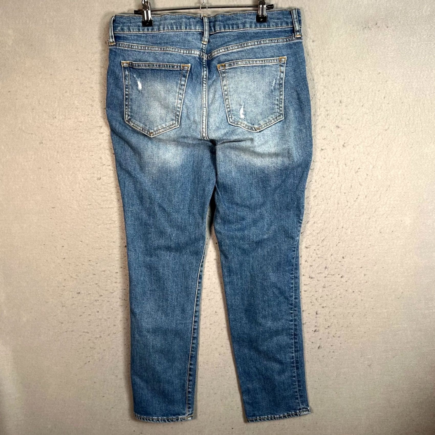 Gap Gap 1969 Womens Jeans 30 Regular Blue Distressed Straight 5-Pocket Denim Hip Rise Mid Vintage: No 29 Inseam Size 30in Womens Men Women Ladies Jegans? Size 30" / US 8 / IT 44 - 2 Thumbnail