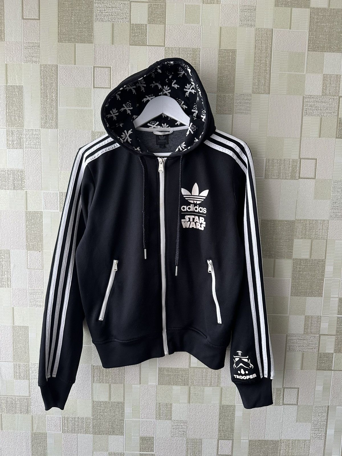 Adidas × Star Wars Adidas RARE! Star Wars hoodie S 8/10 Size US S / EU 44-46 / 1 - 1 Thumbnail