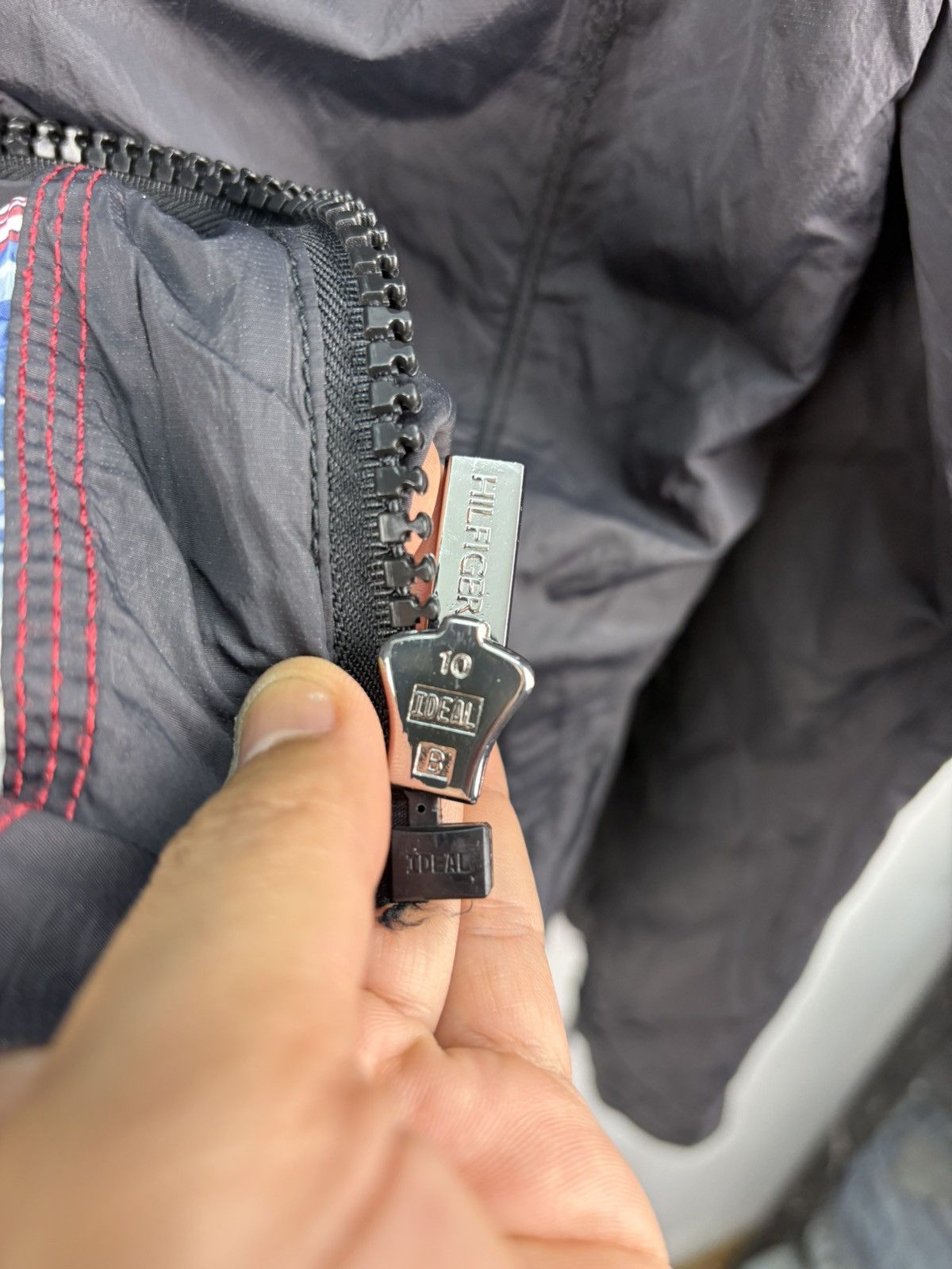 Tommy Hilfiger Vintage Tommy Hilfiger Tactical Nylon Jacket Size US L / EU 52-54 / 3 - 7 Thumbnail