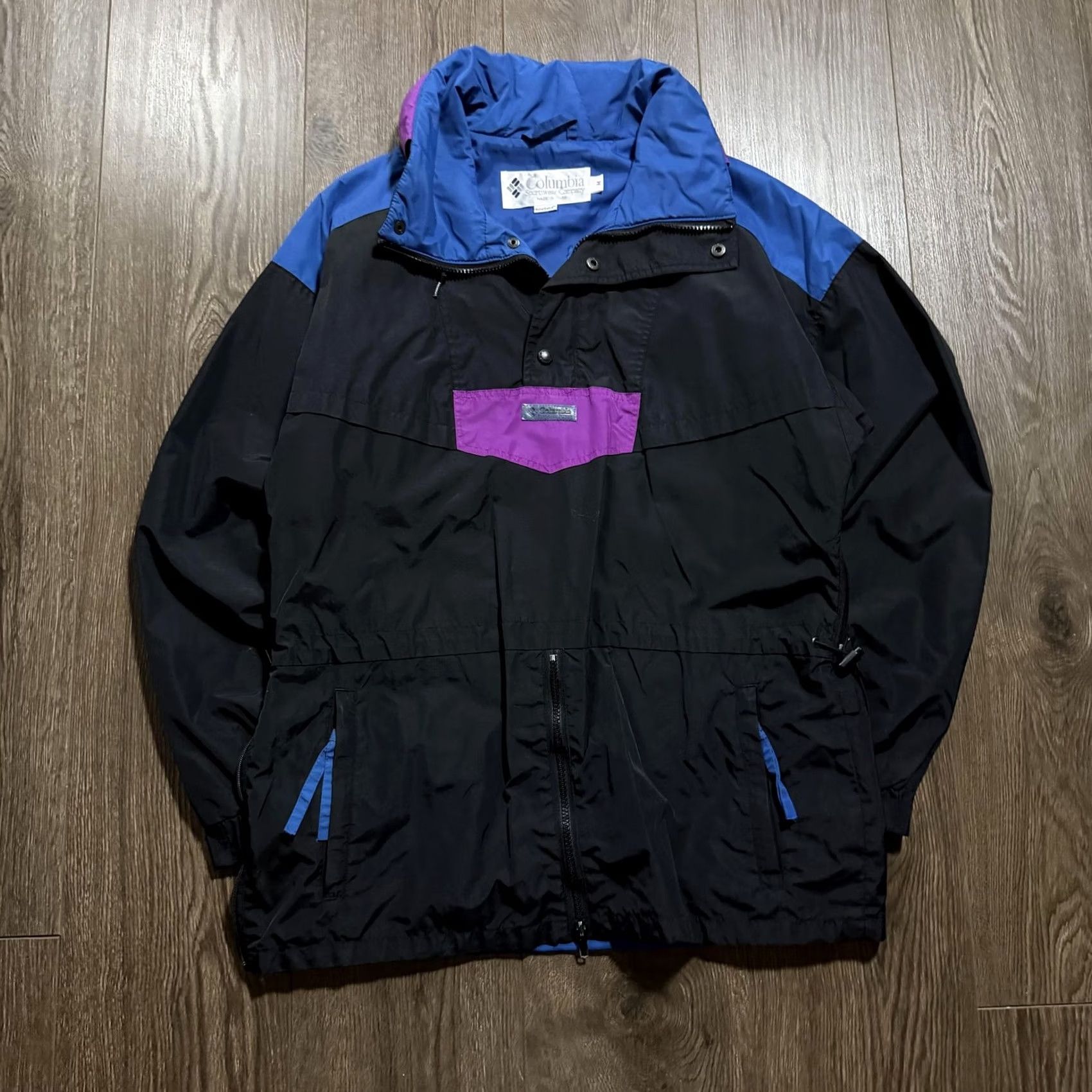 Vintage VINTAGE Columbia Jacket Mens M Windbreaker Hooded Black 90s Radial Sleeve zip Front Pockets Size US M / EU 48-50 / 2 - 2 Thumbnail