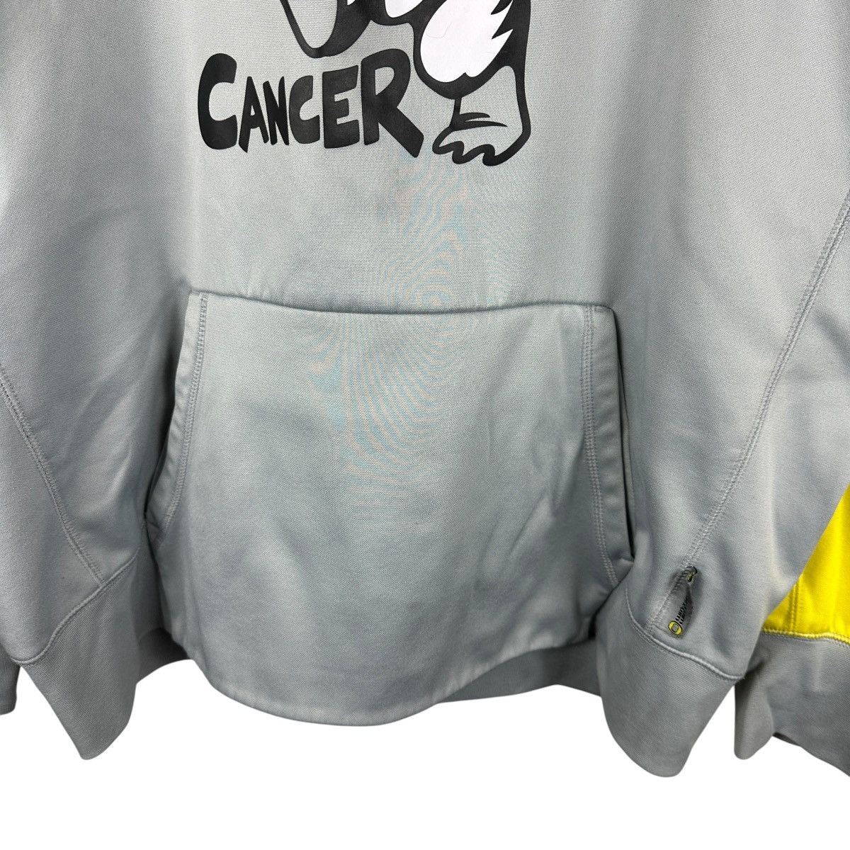 Nike Mens Y2K Nike Oregon Ducks Stomp Cancer Hoodie Size US XL / EU 56 / 4 - 5 Thumbnail