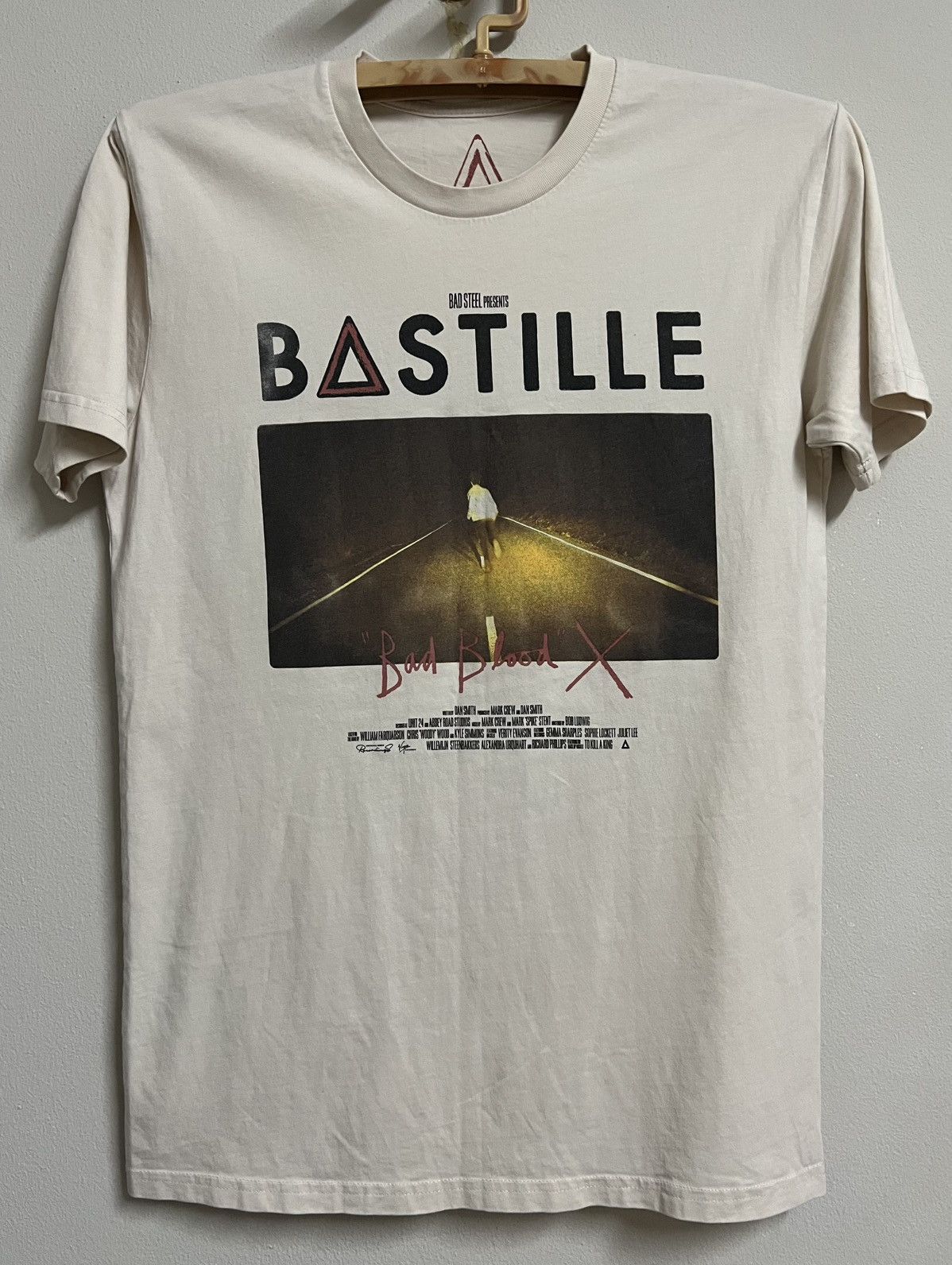 Band Tees Bastille Bad Blood Tee Indie Alt Rock Tour Shirt Size US M / EU 48-50 / 2 - 2 Thumbnail