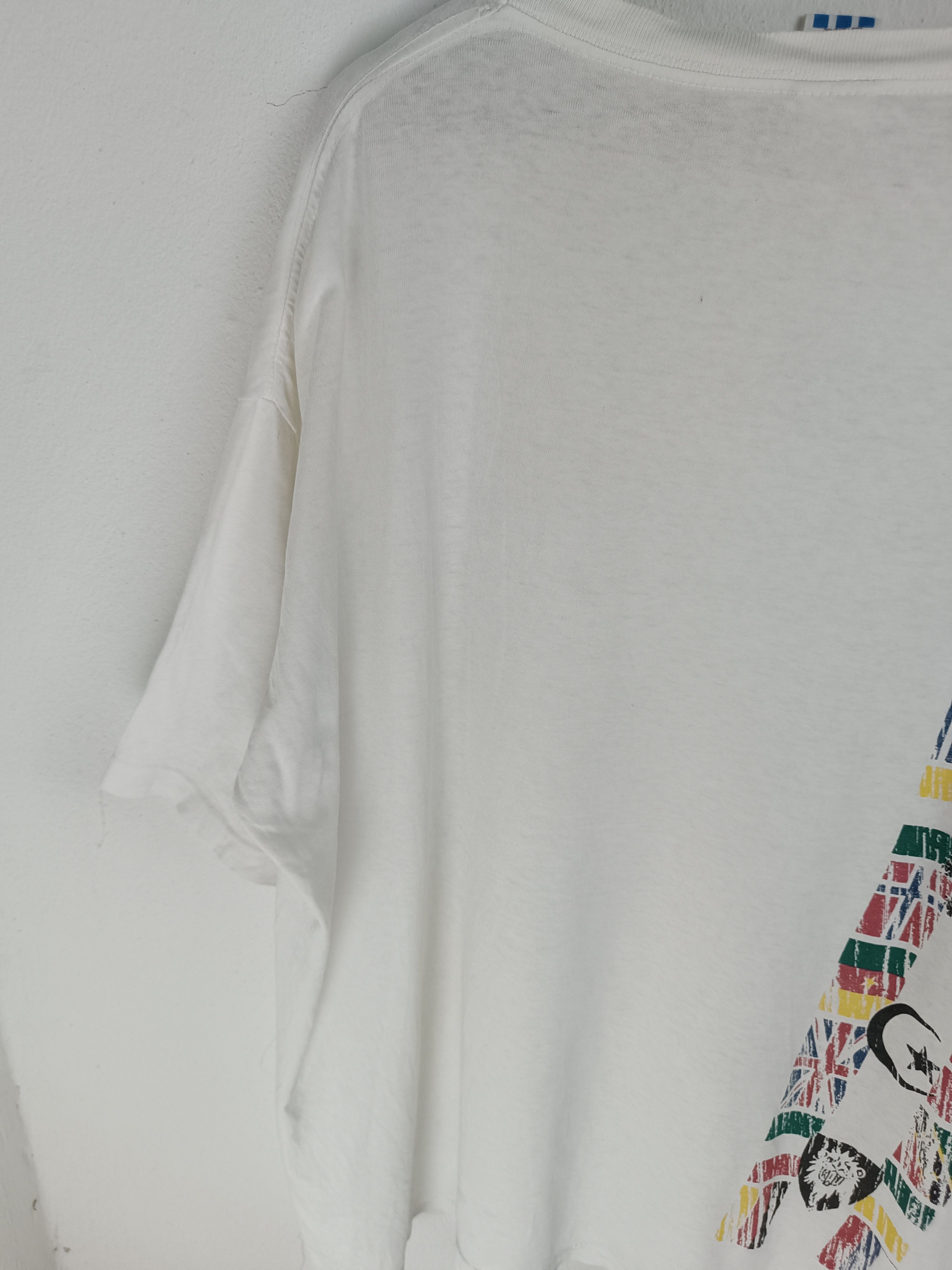 Vintage THRASHED FADED VINTAGE '94 WORLD CUP USA OVERSIZE TEE Size US XXL / EU 58 / 5 - 17 Thumbnail