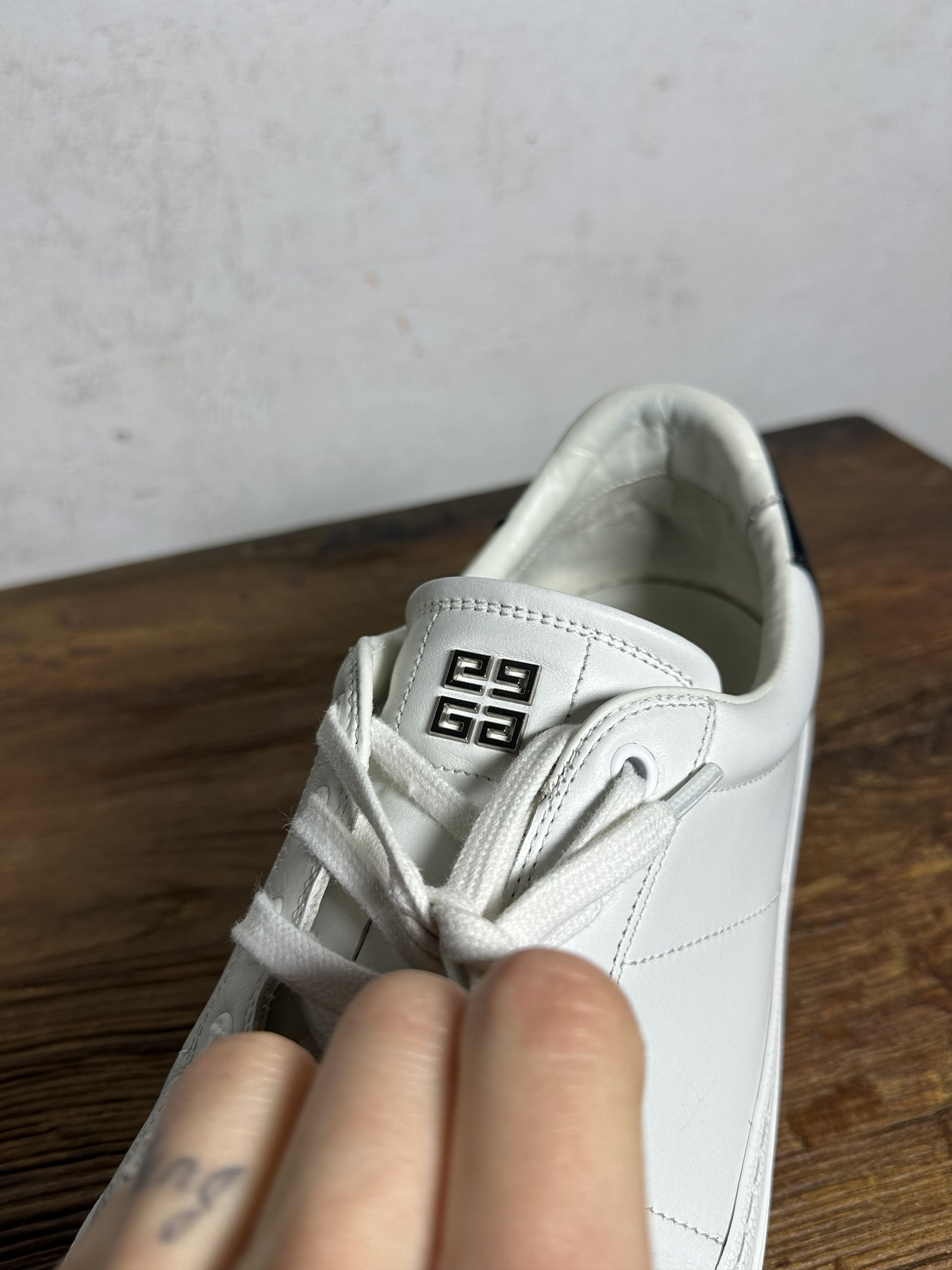 Givenchy Givenchy City Sport White Sneakers Size US 10 / EU 43 - 8 Thumbnail