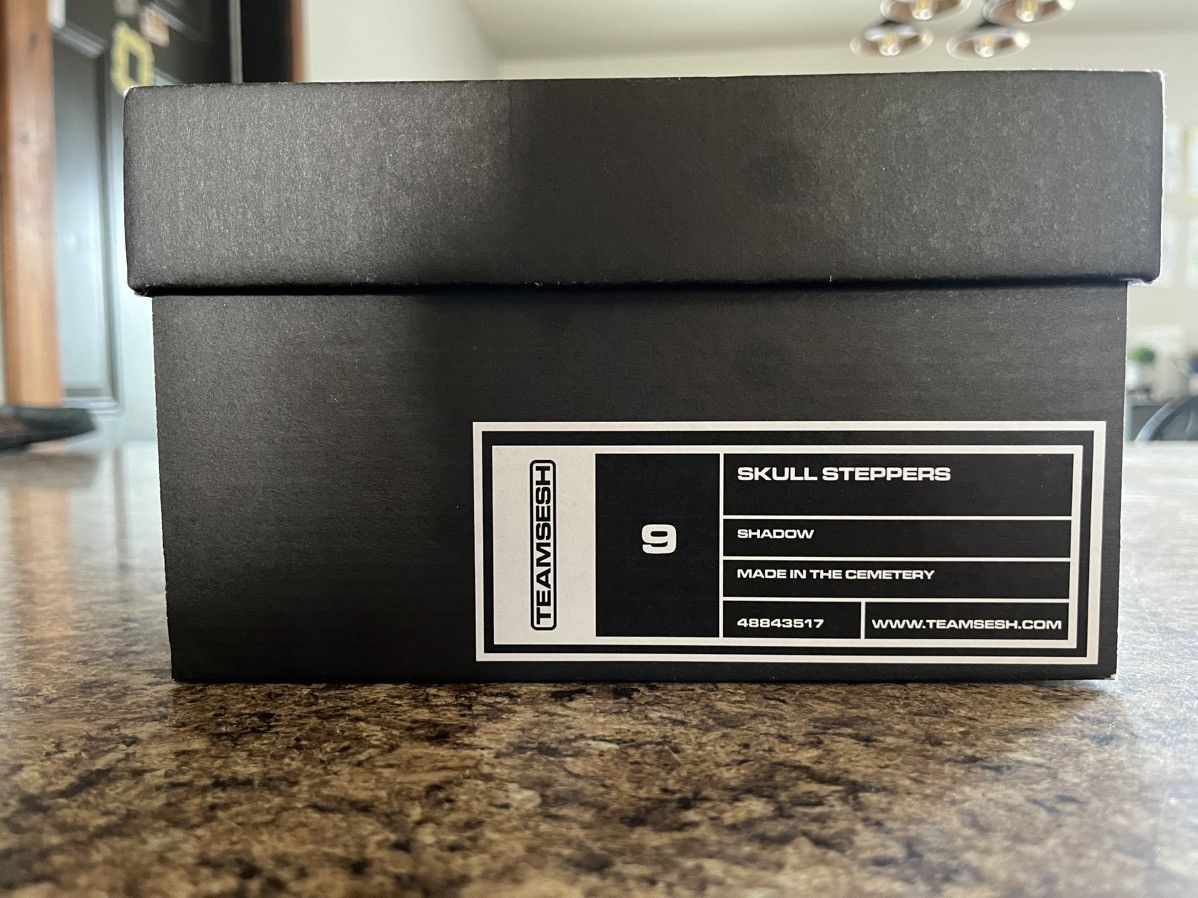 Bones × TeamSESH Teamsesh Skull stepper shoes (shadow) Size US 9 / EU 42 - 7 Thumbnail
