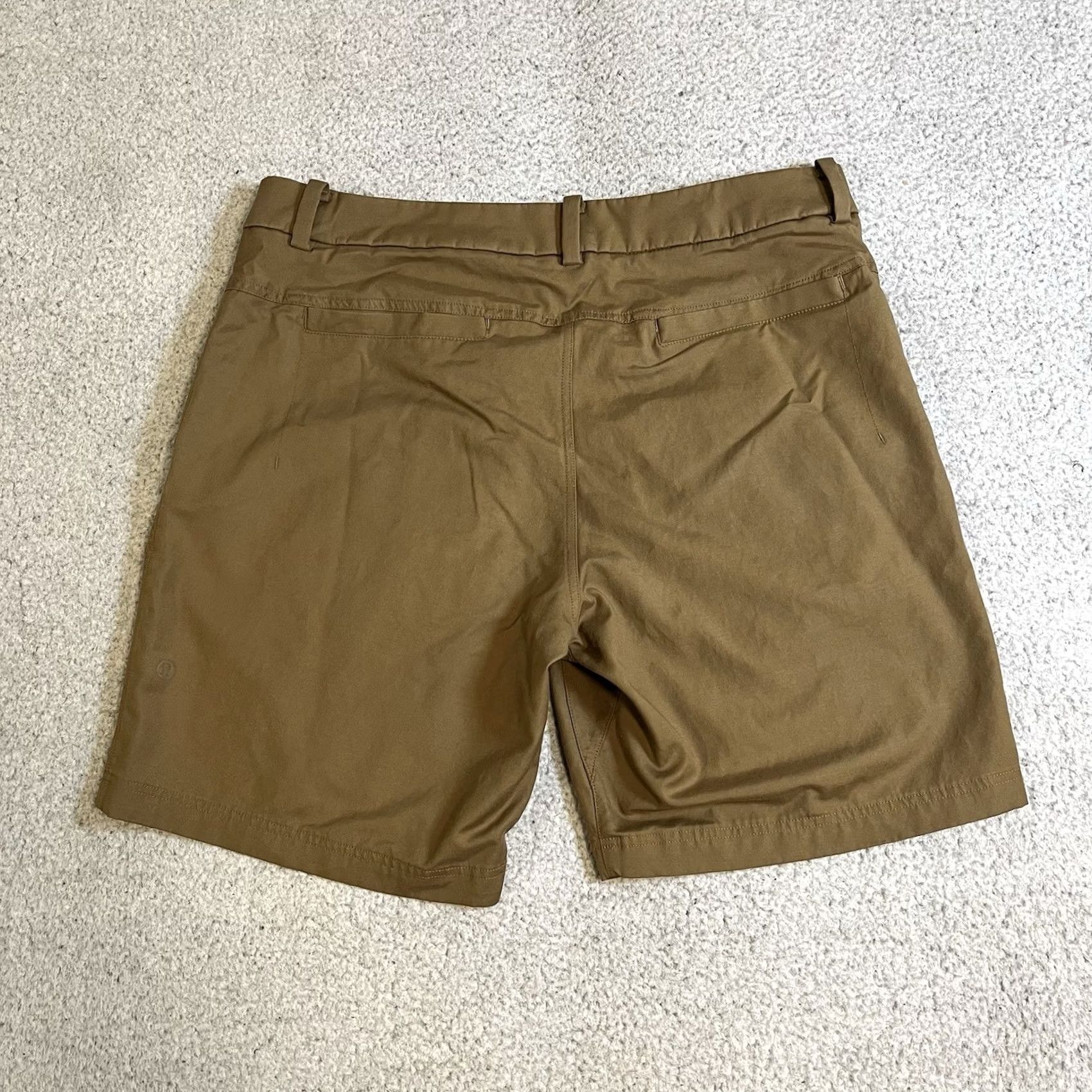 Lululemon Lululemon Commission Shorts Mens 34 Chino Khaki Stretch Golf Preppy Athletic Size US 34 / EU 50 - 3 Thumbnail