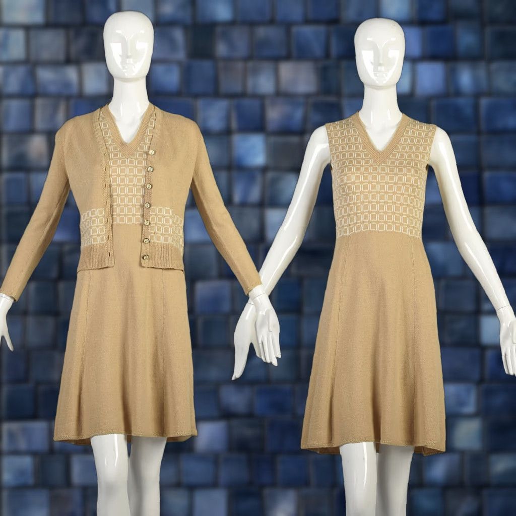 VINTAGE St. John's Knits Outfit Geometric Knit Set Dress Cardigan - Tan XS 1970s Women’s Geometric Knit Dress & Cardigan Set (Two-Piece)