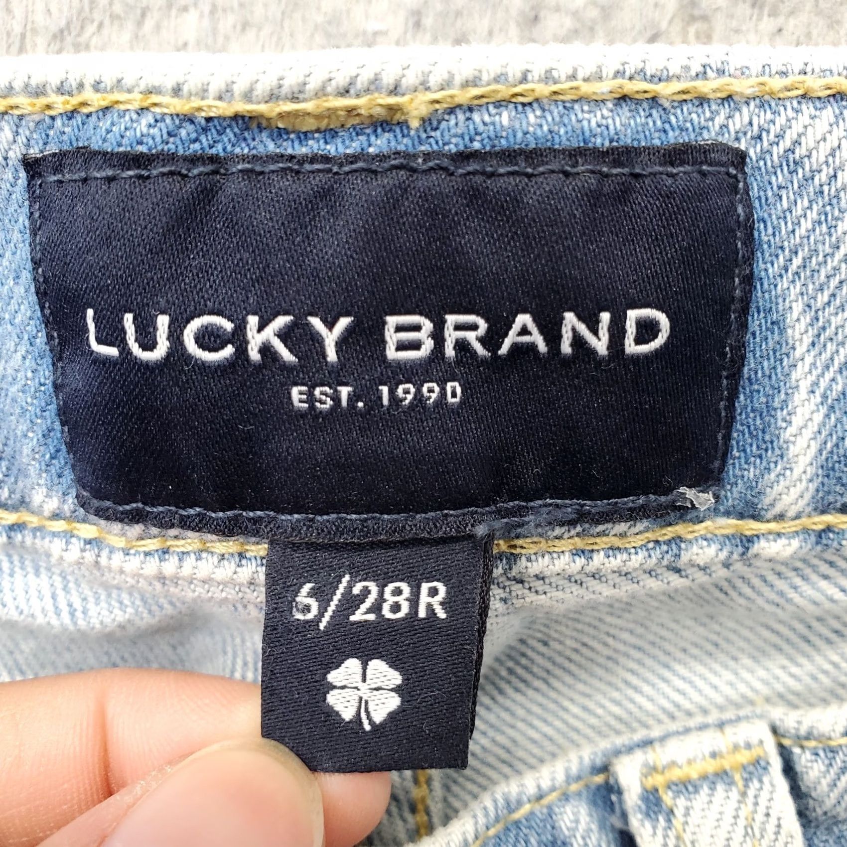 Lucky Brand Lucky Brand Jeans Women 6 Blue Denim Stretch Light Wash Distressed Streetwear Jeans Womens Size 6 Blue Distressed Stretch Light Wash Streetwear Size 28" / US 6 / IT 42 - 7 Thumbnail