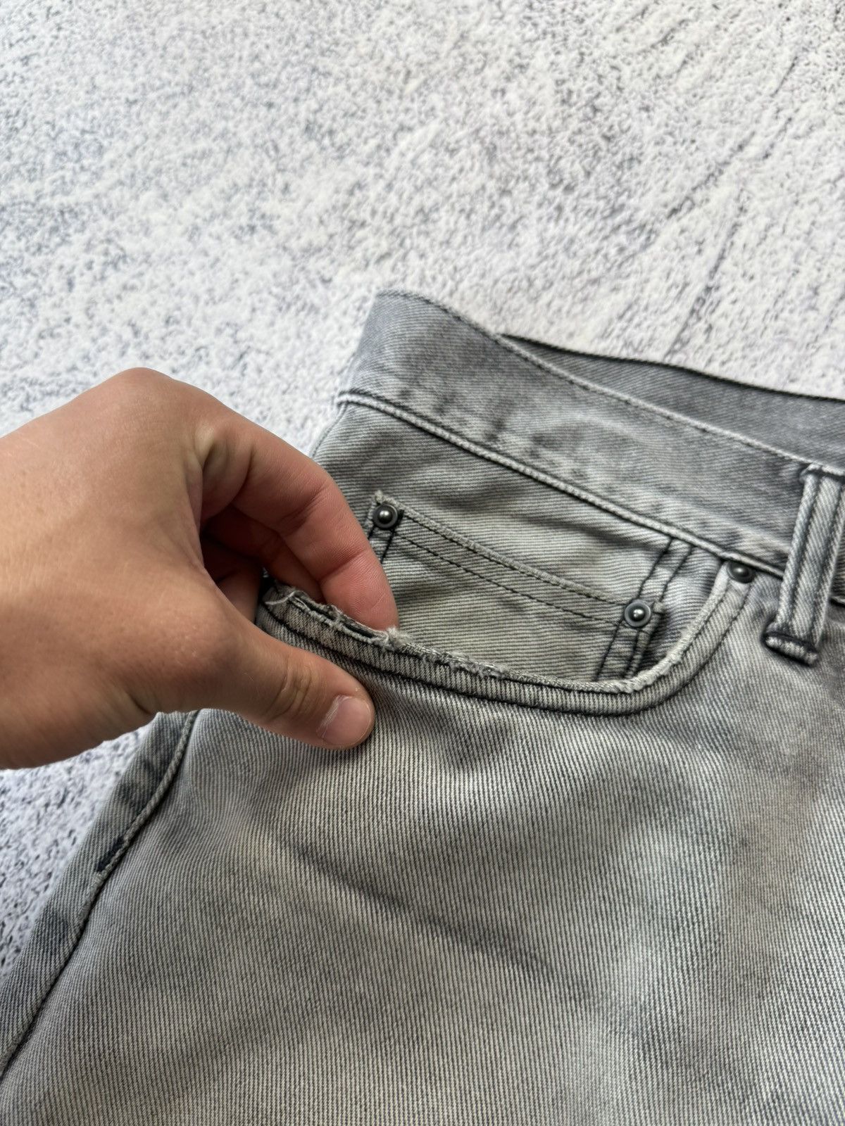 Carhartt Vintage Carhartt Wip Distressed Jeans Y2K Size US 34 / EU 50 - 25 Thumbnail