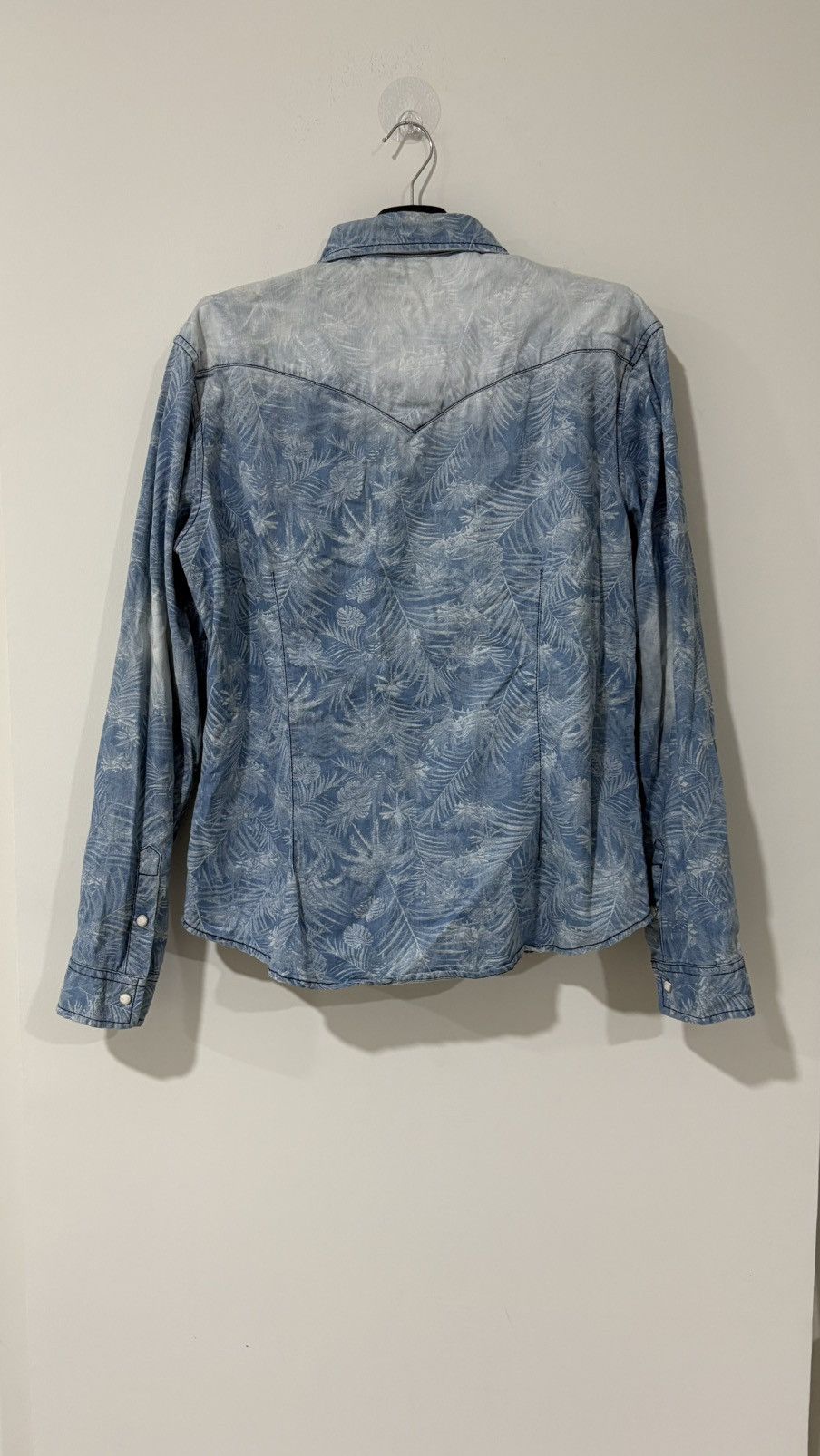 In The Attic In the attic denim shirt sawtooth button flower hawaii Size US M / EU 48-50 / 2 - 2 Thumbnail