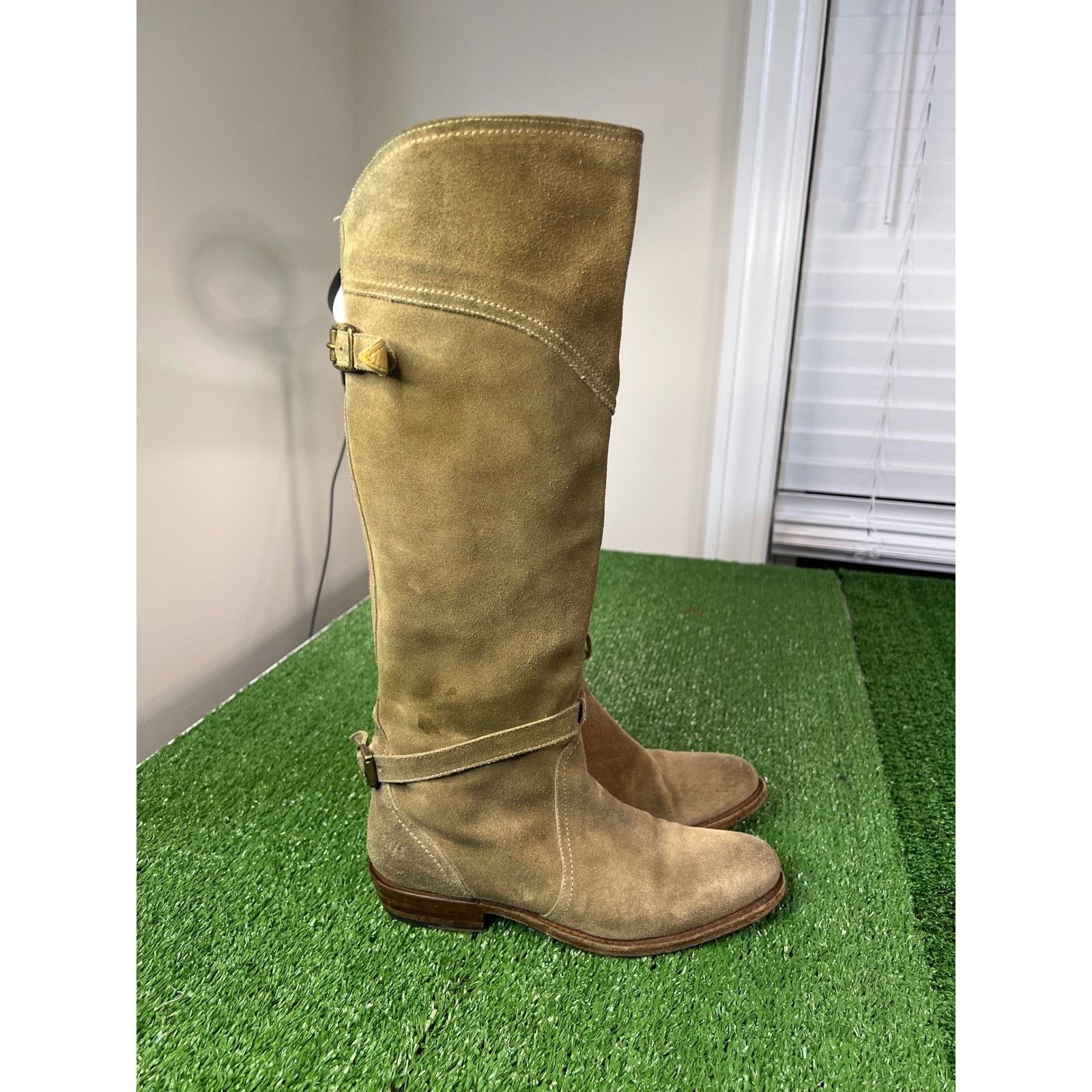 Frye Frye Dorado 77562 Button Back Zip Tall Suede Boots Womens 7 Size US 7 / IT 37 - 5 Thumbnail