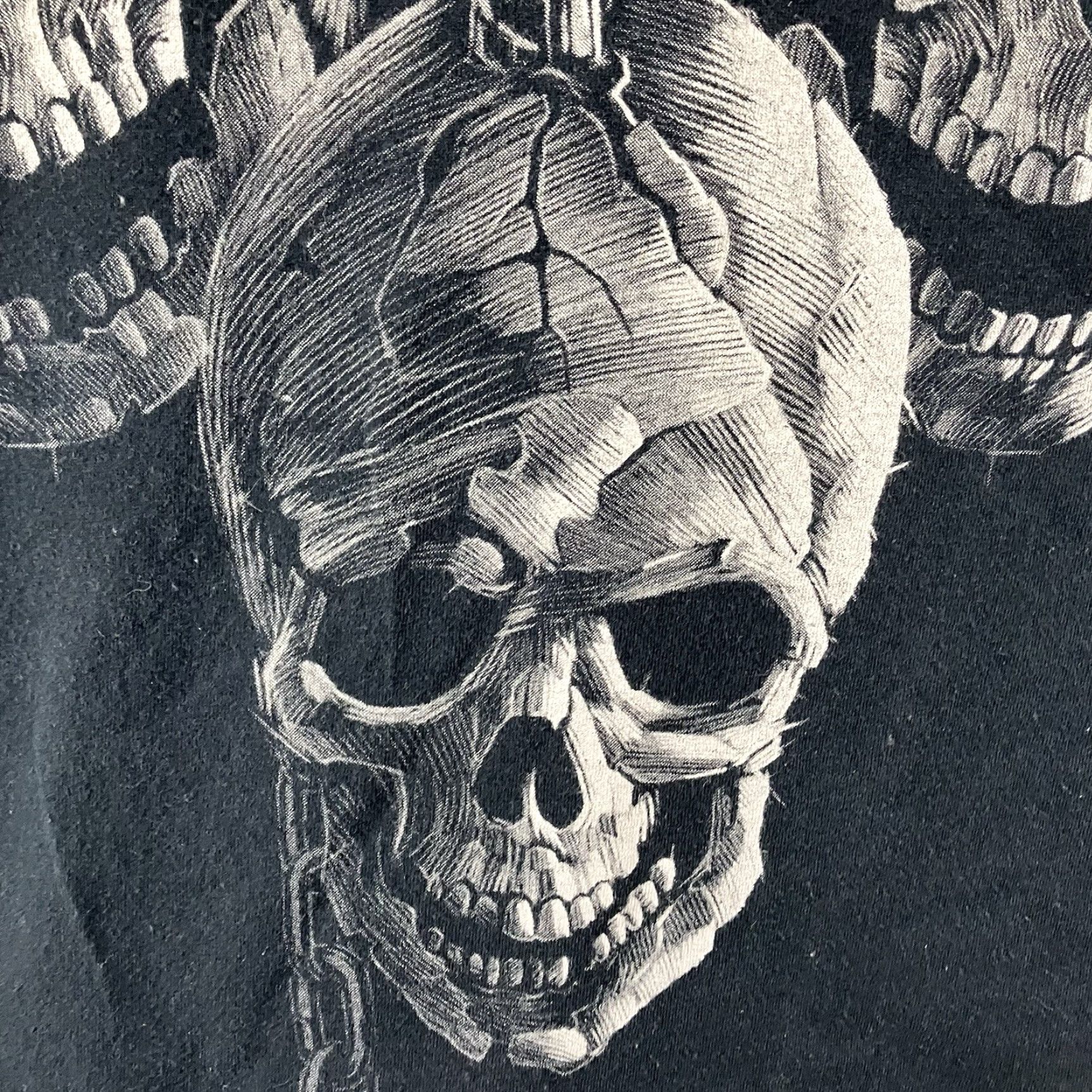 Liquid Blue Liquid Blue Hanging Out Skull T Shirt Mens 2XL y2k Grunge Metal Black Cotton Size US XXL / EU 58 / 5 - 7 Thumbnail