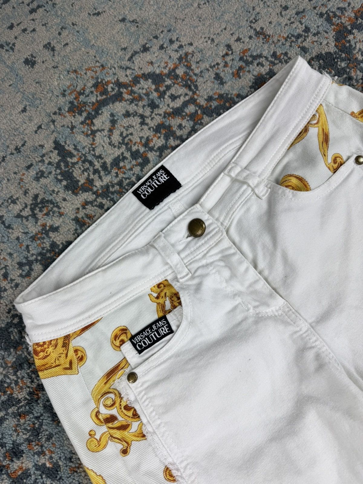 Versace Jeans Couture Vintage Y2K Versace Jeans Couture floral print ripped jeans Size 27" / US 4 / IT 40 - 6 Thumbnail