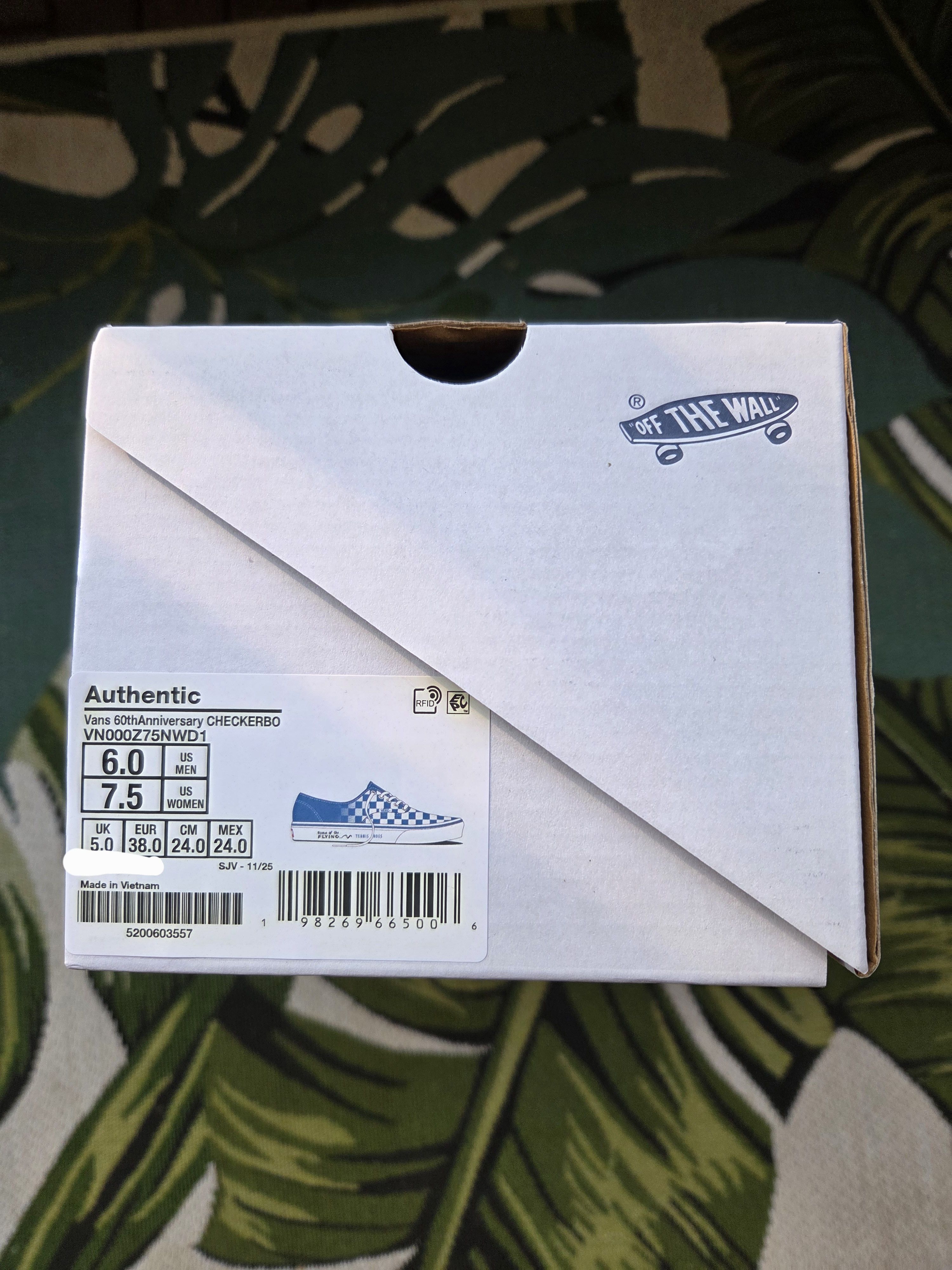 Vans Vans Authentic 60th Anniversary Employee Only US6/EUR38 New Size US 6 / IT 36 - 4 Thumbnail