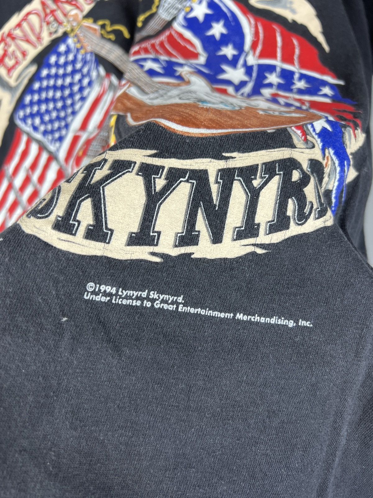 Band Tees Vintage 1994 Lynyrd Skynyrd Endangered Species tee Size US L / EU 52-54 / 3 - 5 Thumbnail