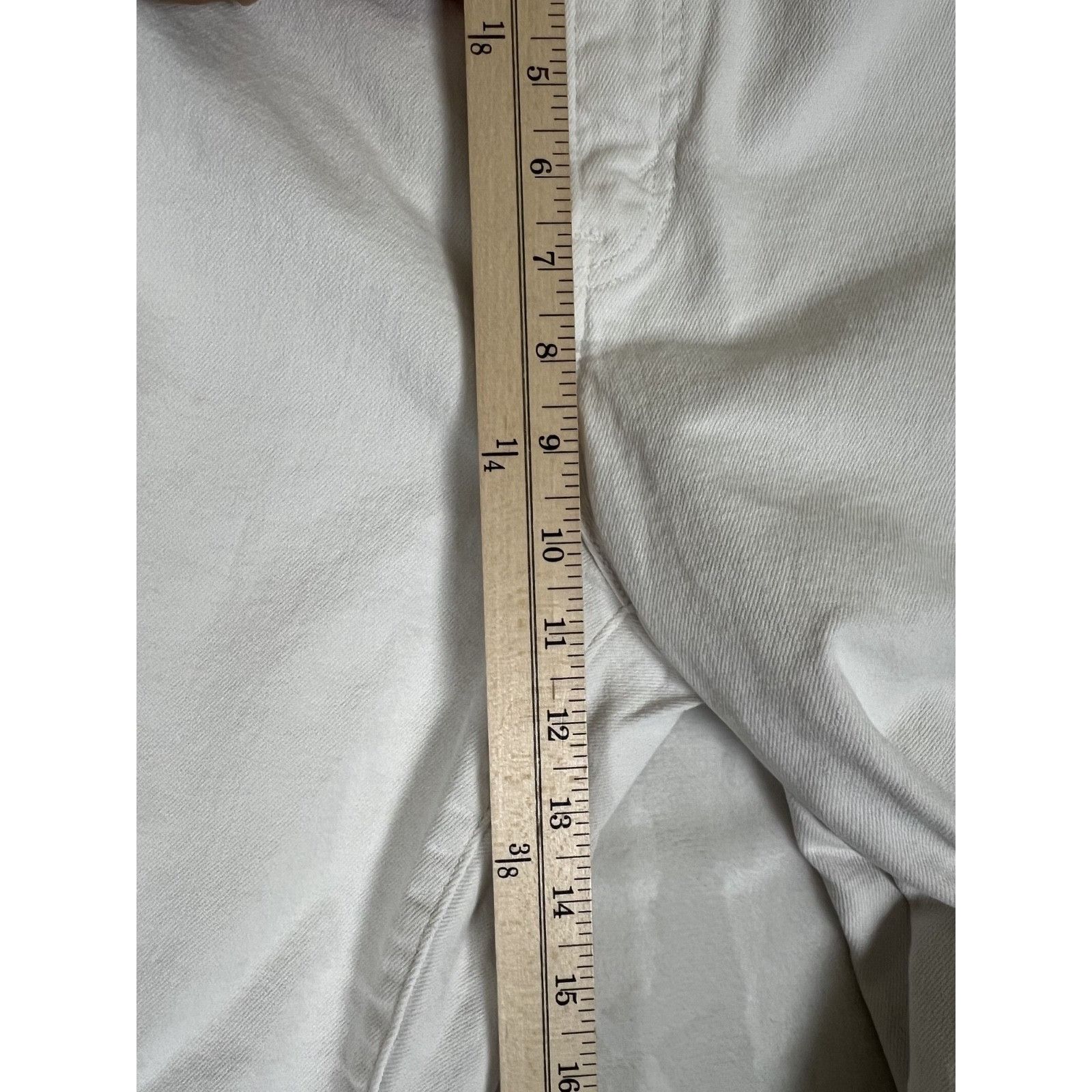 Levi's Vintage Levi's Perfectly Slimming 512 Bootcut White Denim Je Size 30" / US 8 / IT 44 - 8 Thumbnail