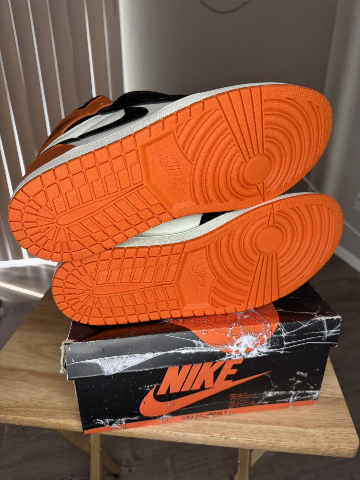 Jordan Brand Air Jordan 1 Retro High OG ‘Shattered Backboard’ 2025 Size US 14 / EU 47 - 6 Thumbnail