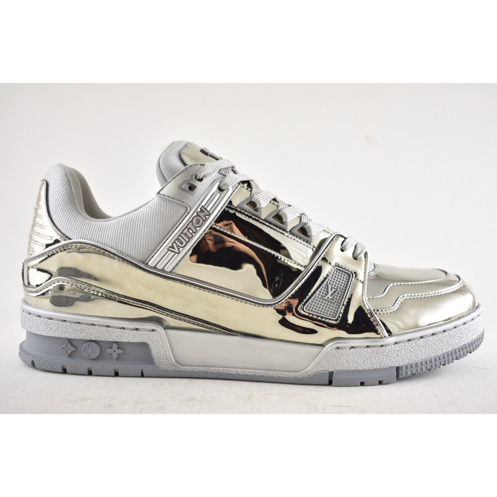 Louis Vuitton Louis Vuitton Chrome Metallic Mirror Silver Low Top Trainer Size US 9 / EU 42 - 2 Thumbnail