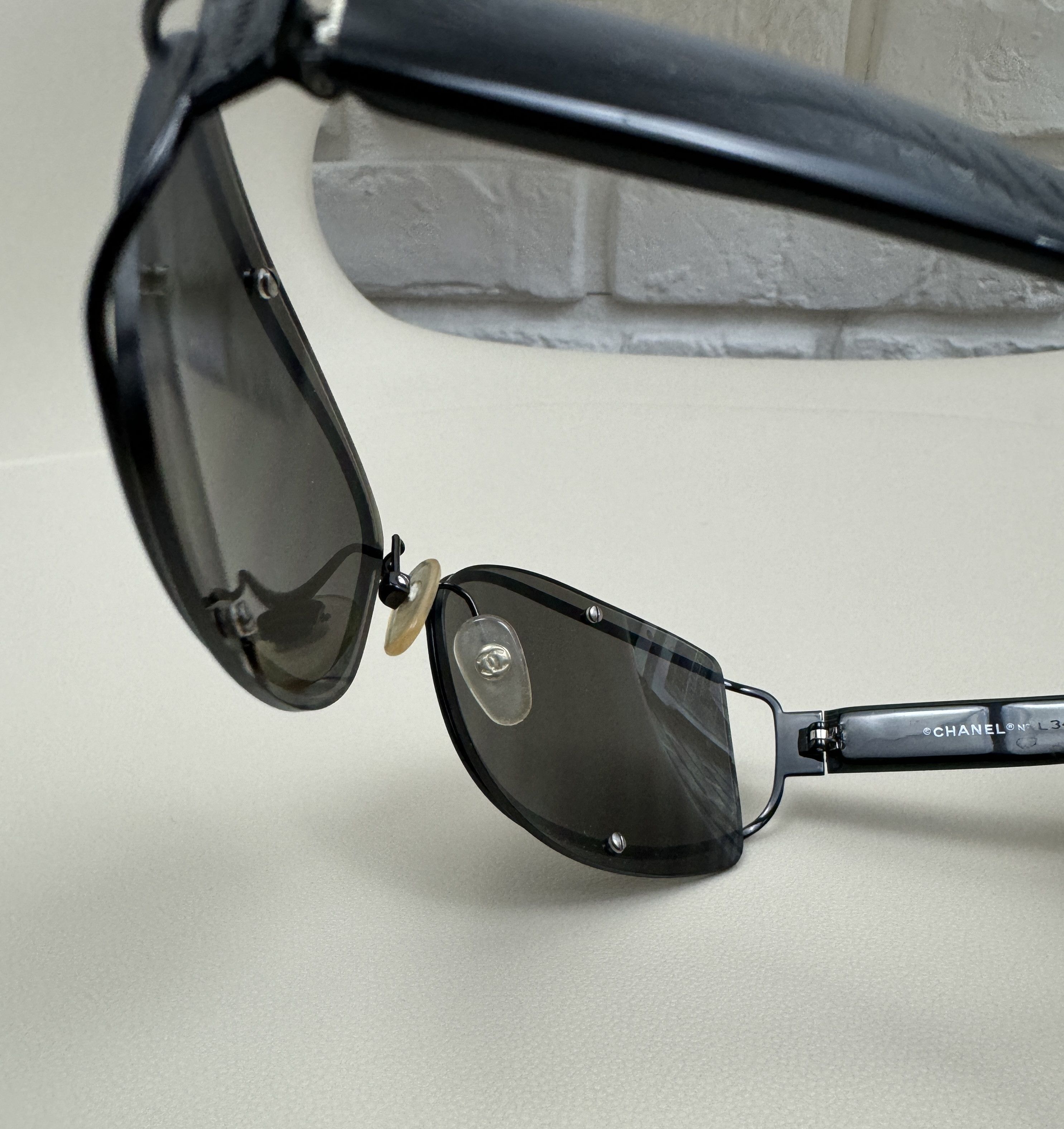 Chanel Retro Vintage 90s Chanel 4025 Sunglasses Rimless Black Metal Size ONE SIZE - 6 Thumbnail