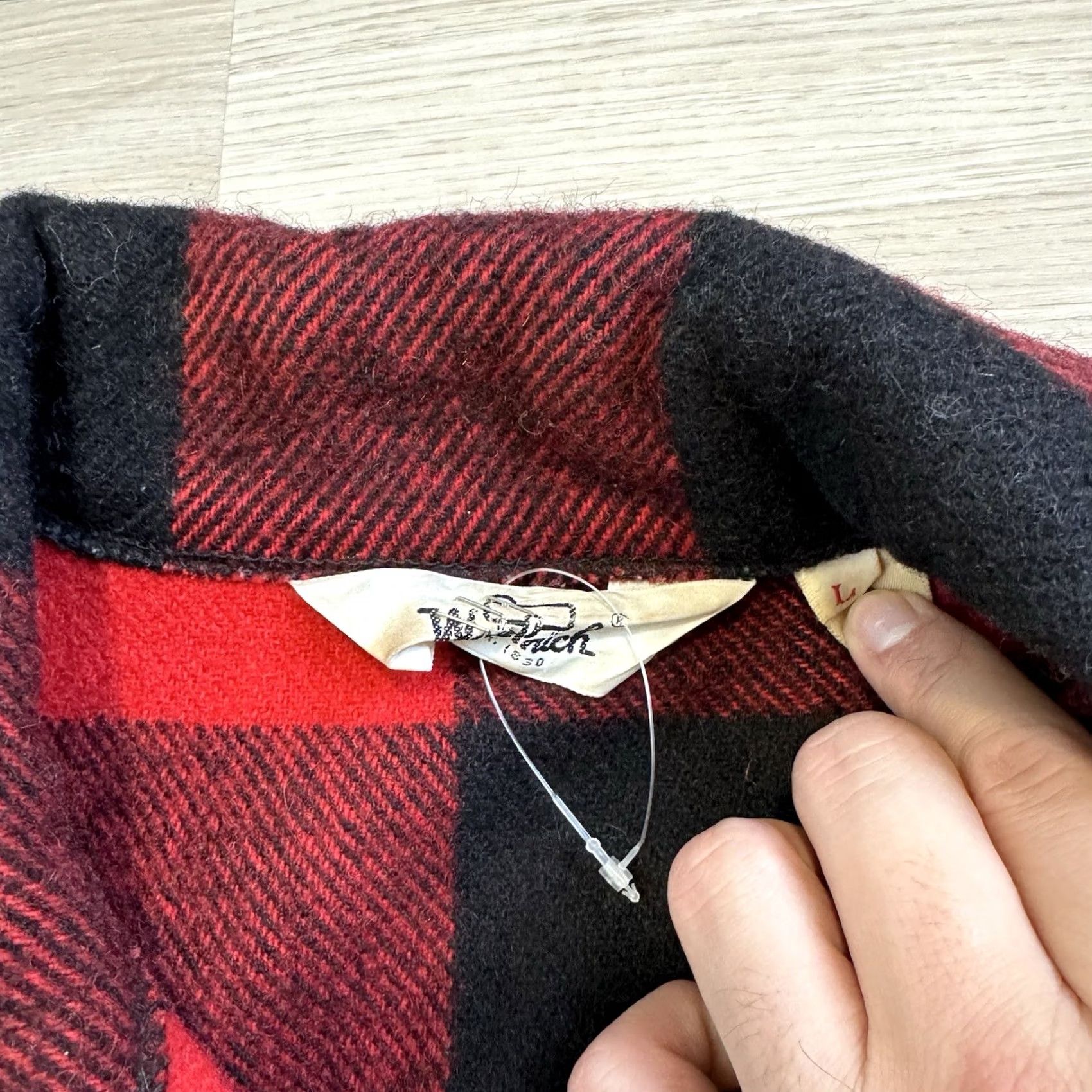 Vintage VINTAGE Woolrich Jacket Mid-Length Full Zip Plaid Wool Red Black Buffalo Coat Sz L Mens Size US L / EU 52-54 / 3 - 6 Thumbnail