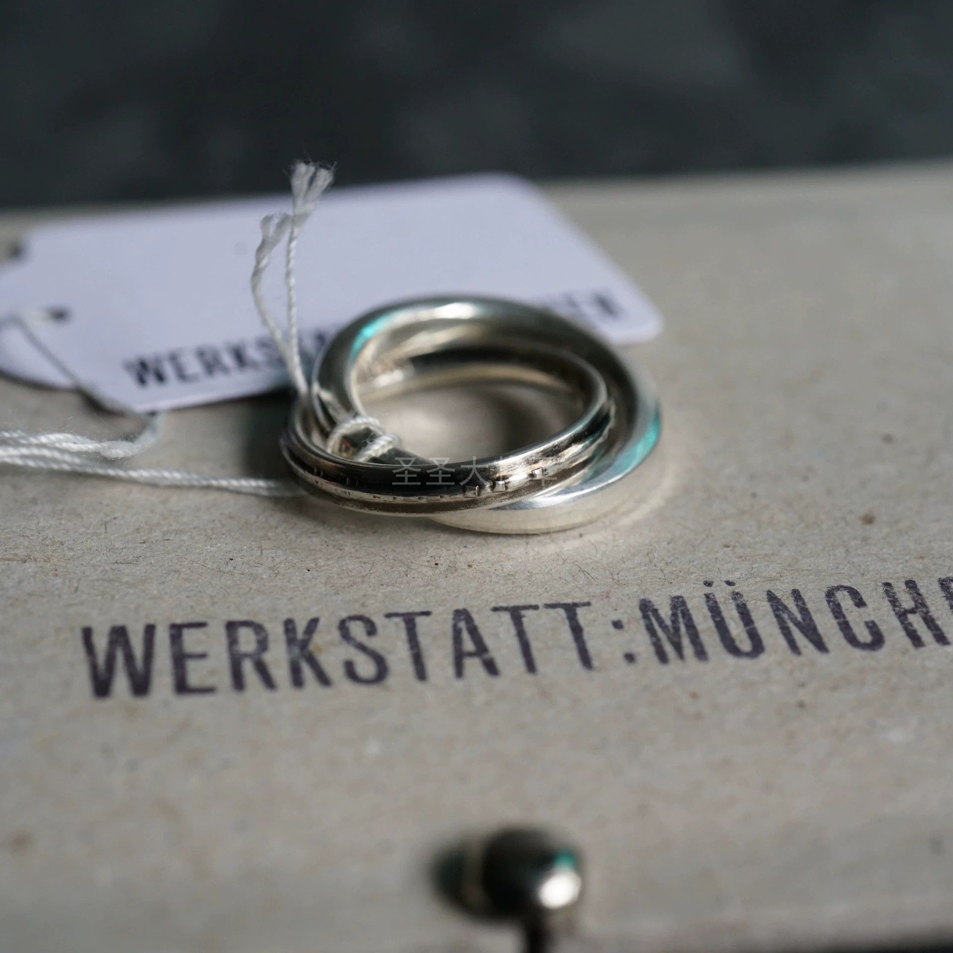 Werkstatt Munchen Werkstatt Munchen M1414 E.L. Cross Double Ring Engraved Size ONE SIZE - 4 Thumbnail